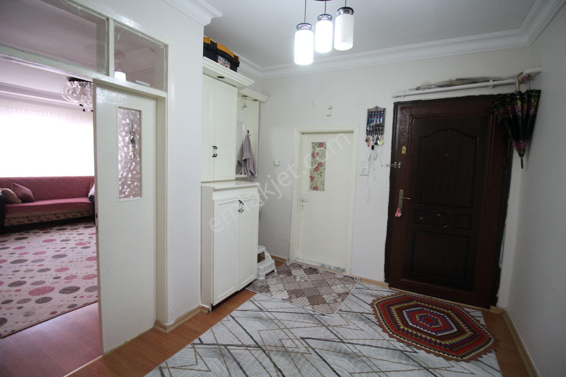 Aksaray Fatih Mahallesi Tematik Oarka Yakın 4+1 Satılık Daire - Görsel 2