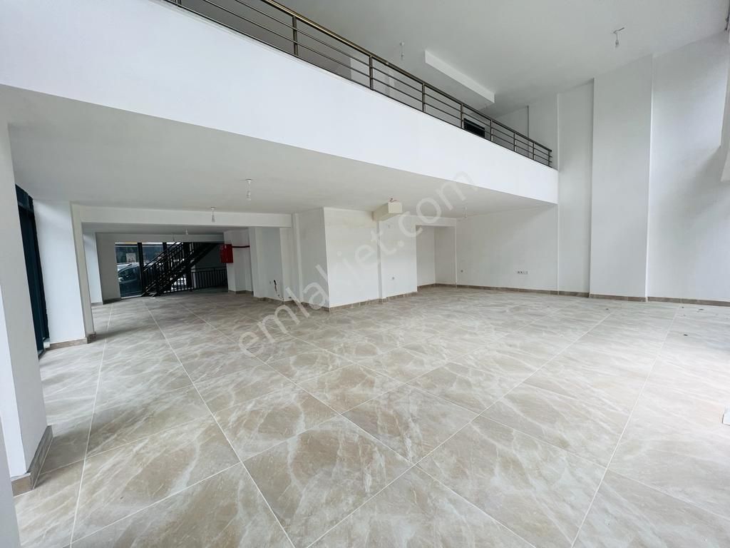 Ali Çetinkaya Caddesinde 240 M² 3 Katlı Köşe Dükkan - Görsel 6