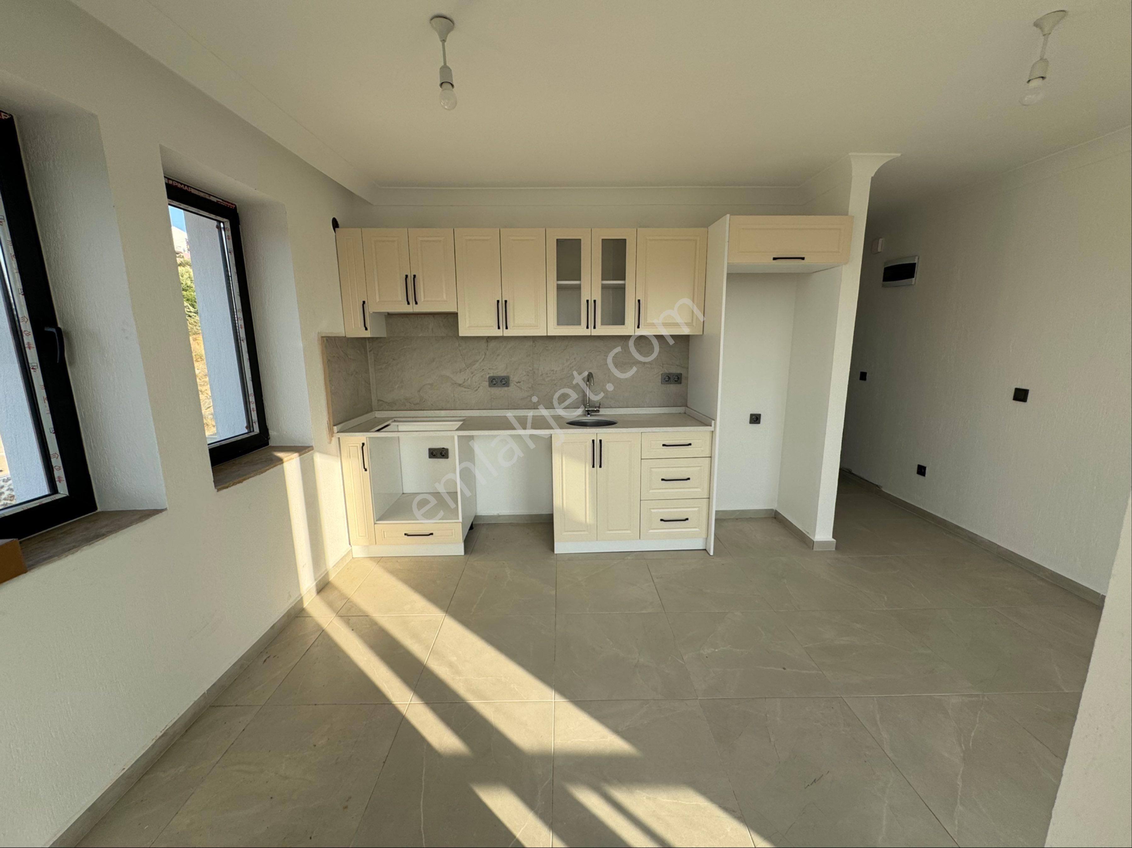 Öbek İnşaatan Satılık 1+1 Üst Kat Bahçesiz - Görsel 35