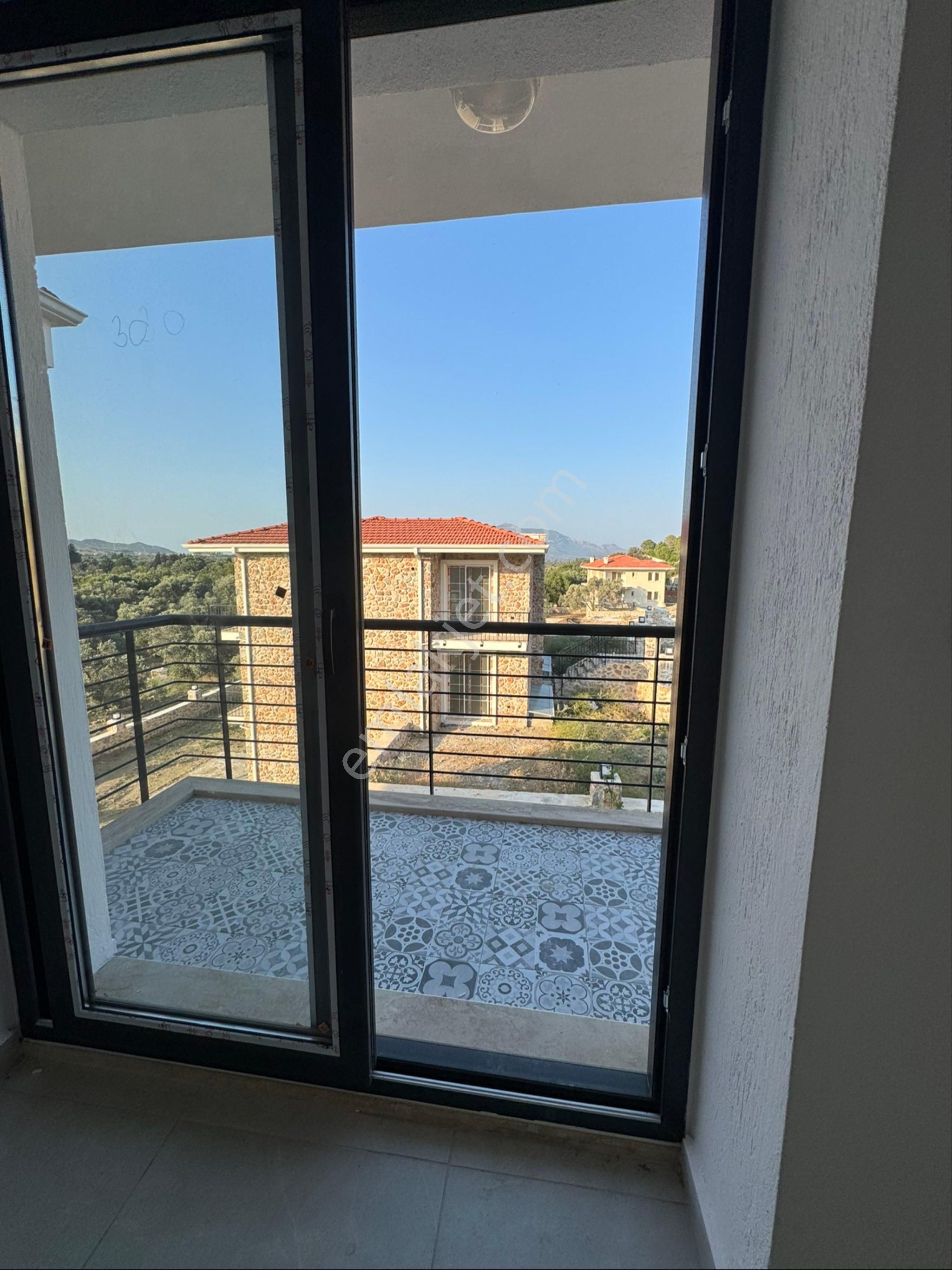 Öbek İnşaatan Satılık 1+1 Üst Kat Bahçesiz - Görsel 22