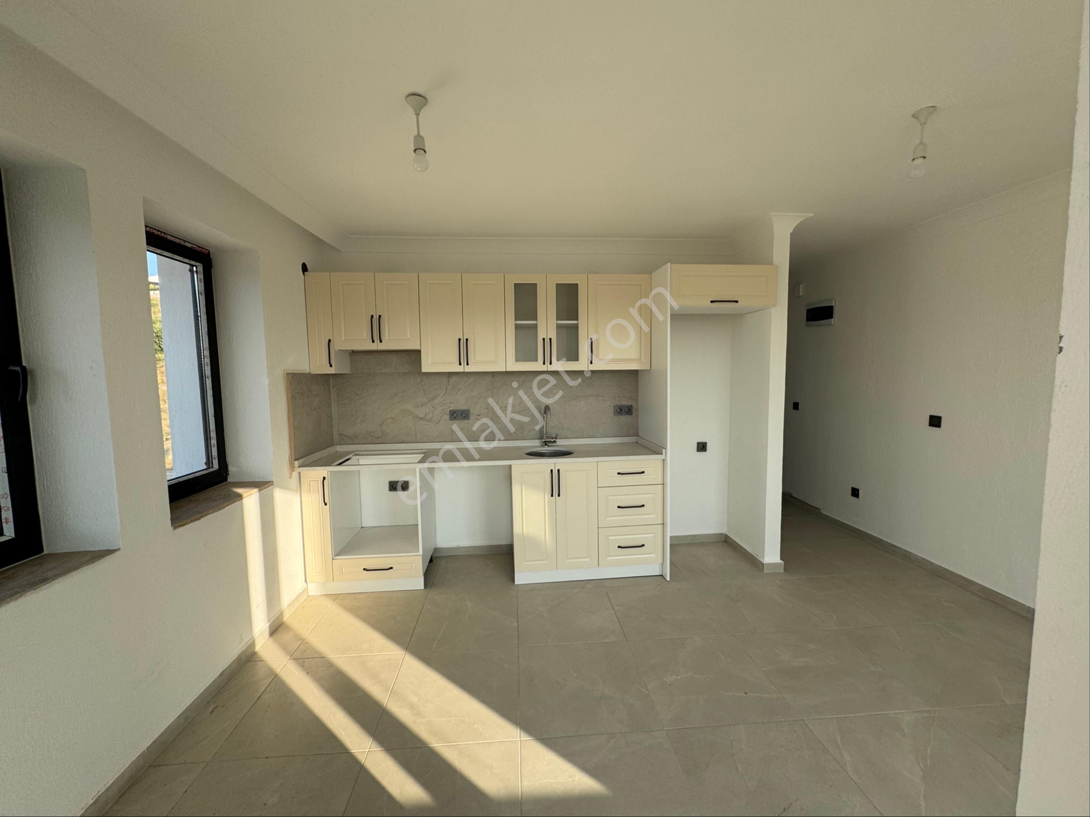 Öbek İnşaatan Satılık 1+1 Üst Kat Bahçesiz - Görsel 7