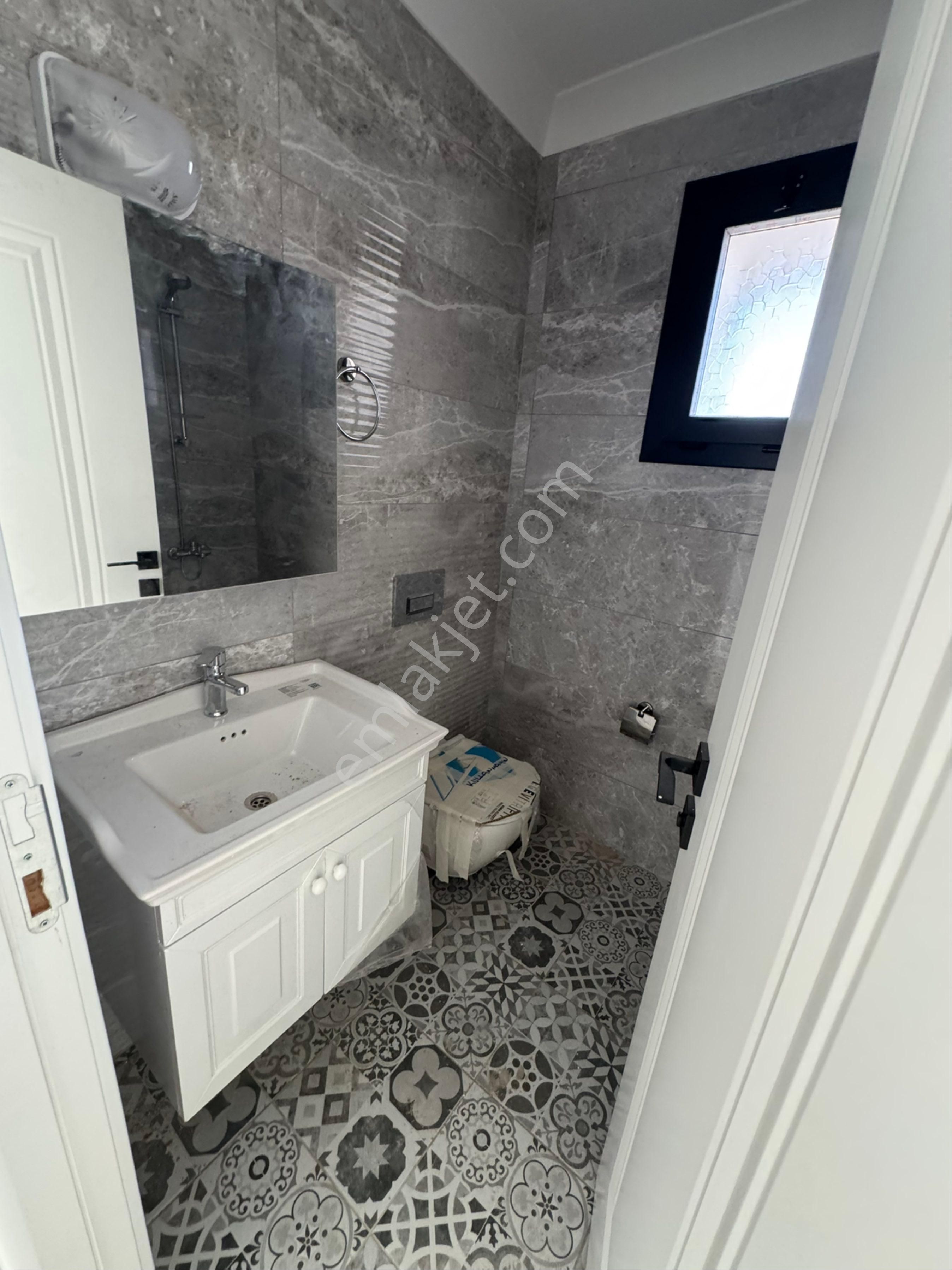 Öbek İnşaatan Satılık 1+1 Üst Kat Bahçesiz - Görsel 28