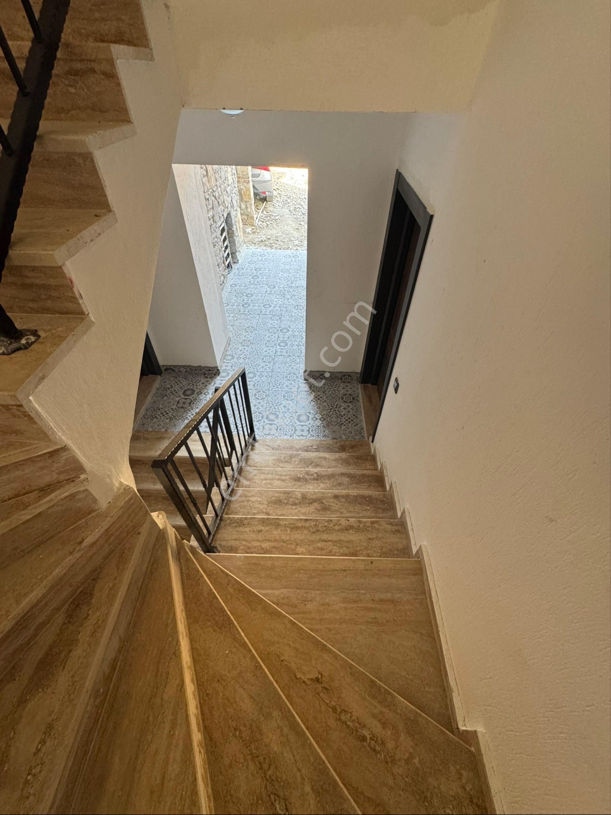 Öbek İnşaatan Satılık 1+1 Üst Kat Bahçesiz - Görsel 11