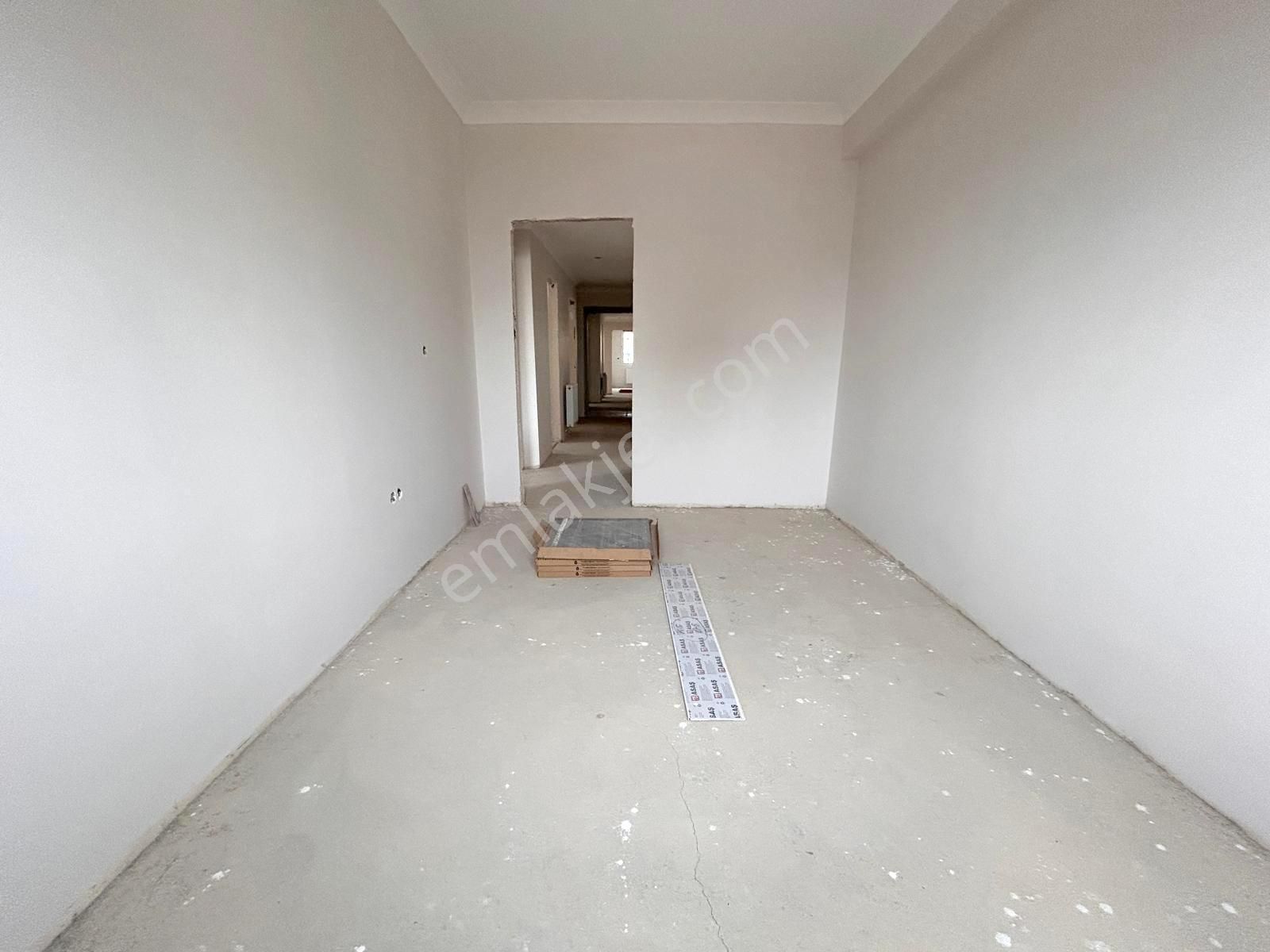 Emlak Dünyasından Maltepe Zümrütevlerde Kapalı Otoparklı 2+1 - Görsel 17