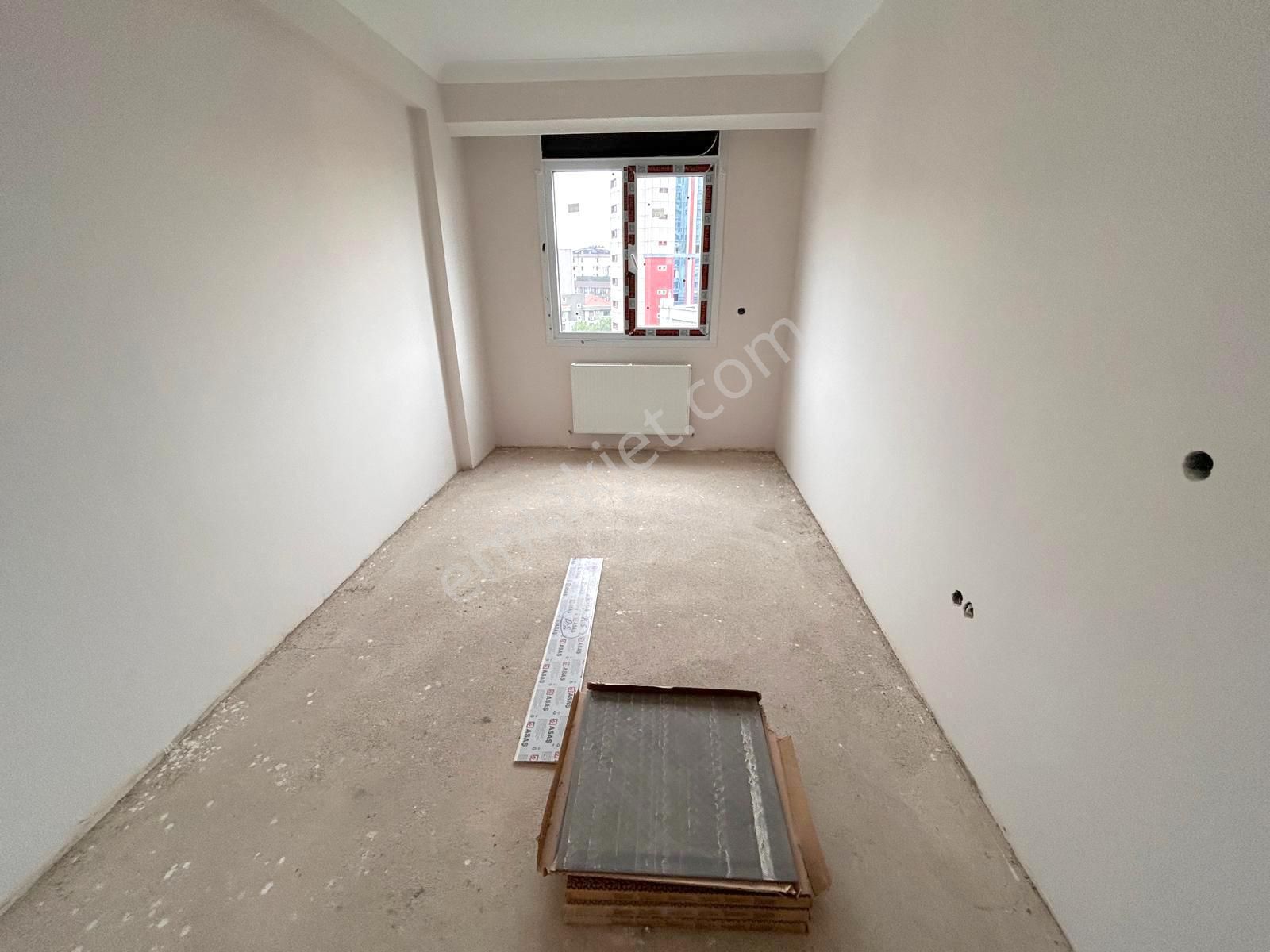 Emlak Dünyasından Maltepe Zümrütevlerde Kapalı Otoparklı 2+1 - Görsel 15