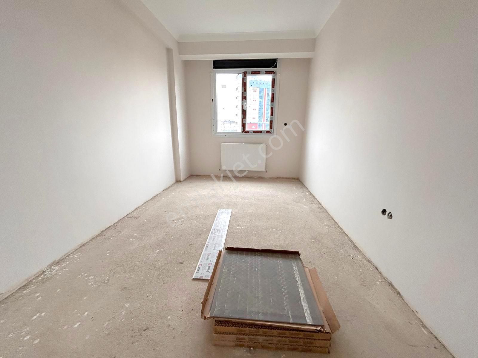 Emlak Dünyasından Maltepe Zümrütevlerde Kapalı Otoparklı 2+1 - Görsel 14