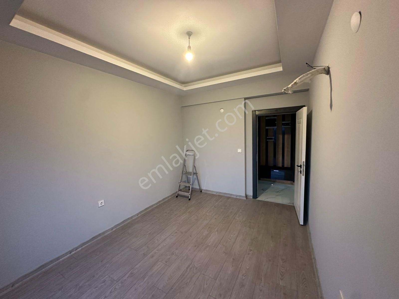 Altıntaş Mah.yatırımlık Havuzlu İskanlı 2+1 - Görsel 24