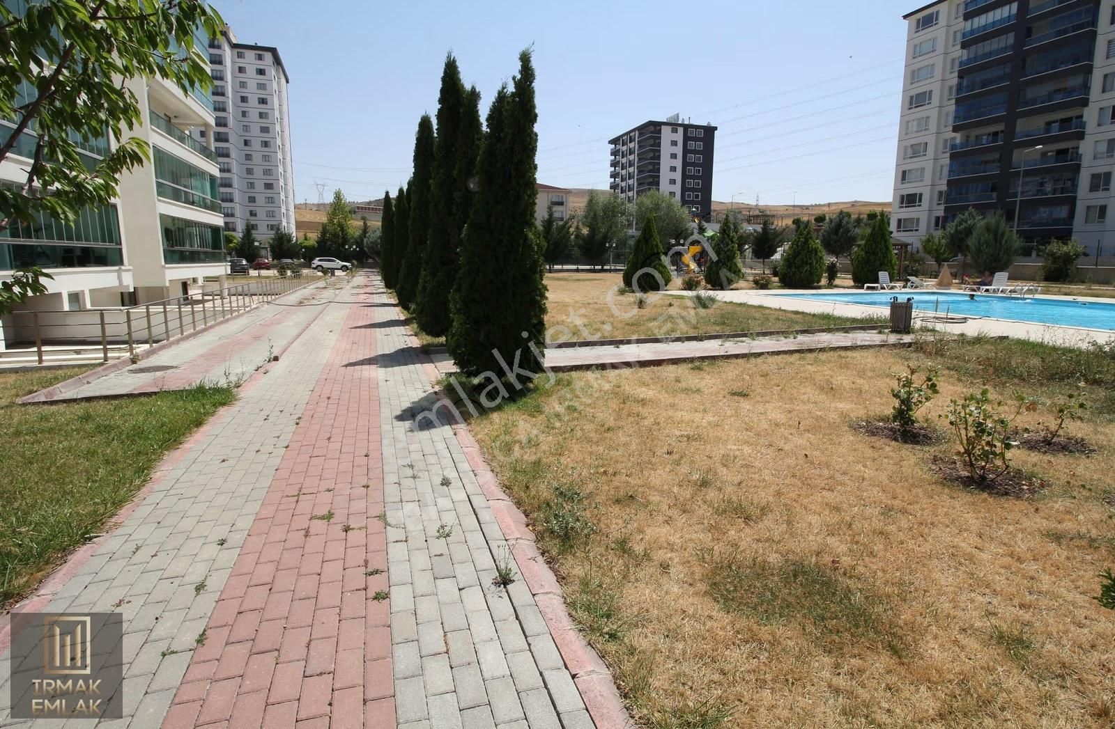 Bağlıca Kayra Park Konutları Kiralık Ara Katta 4+1 Daire - Görsel 9