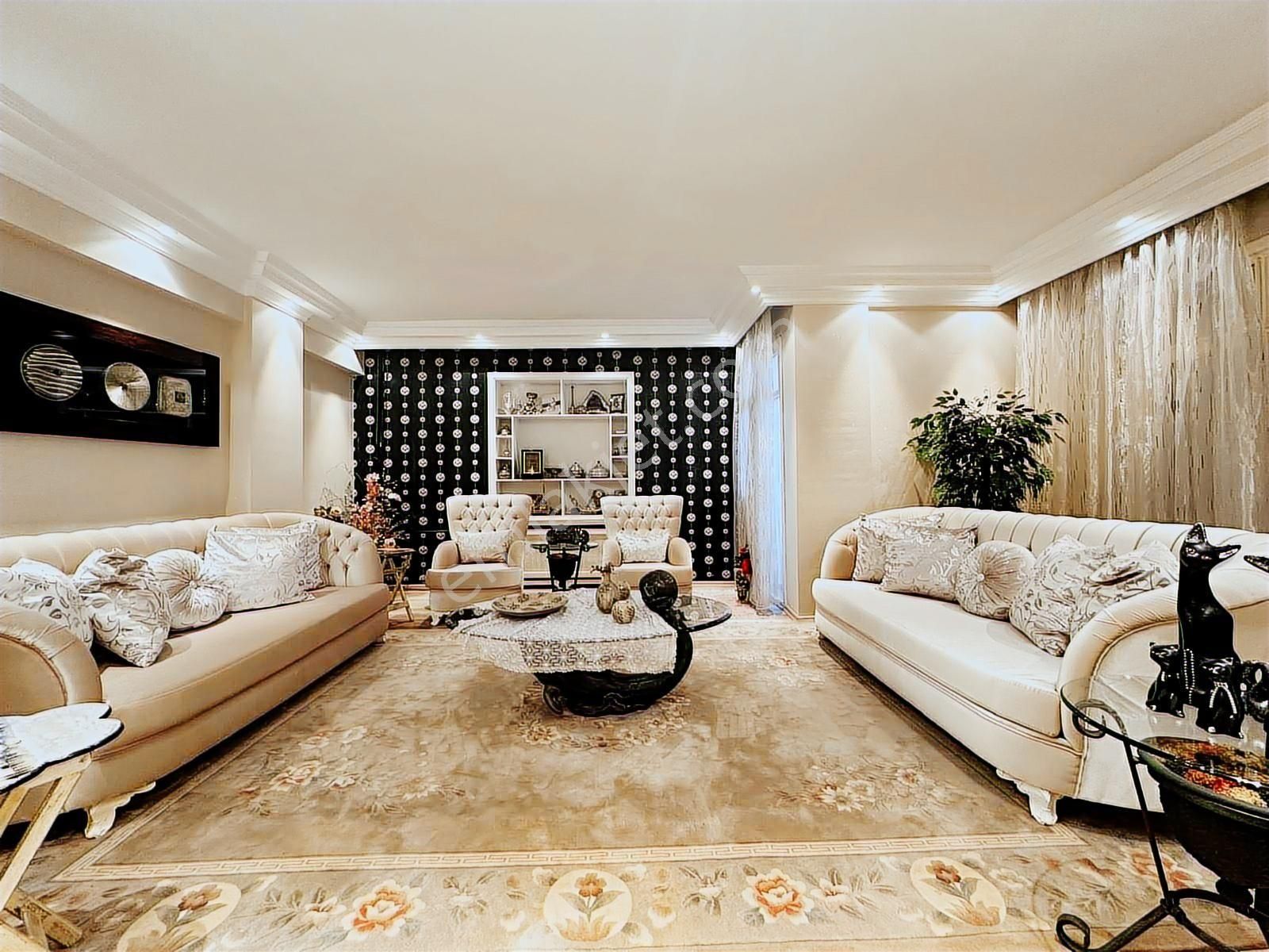 Bahçelievler Kıbrıs Parkı Yanı K.otoparklı 4+1 Asansörlü Dublex - Görsel 11