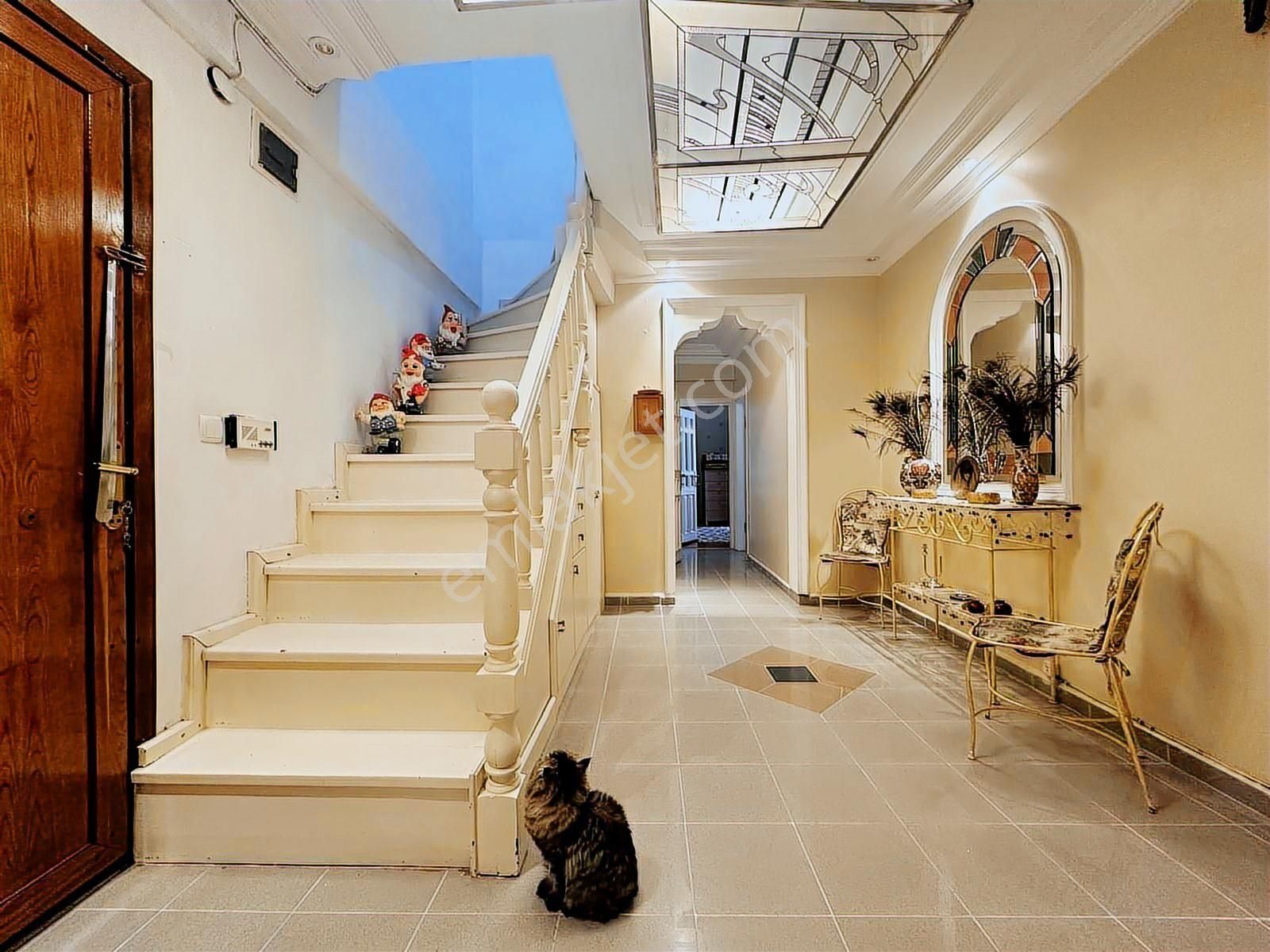 Bahçelievler Kıbrıs Parkı Yanı K.otoparklı 4+1 Asansörlü Dublex - Görsel 16