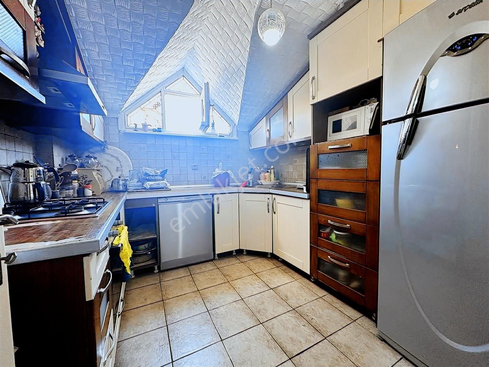 Bahçelievler Kıbrıs Parkı Yanı K.otoparklı 4+1 Asansörlü Dublex - Görsel 3