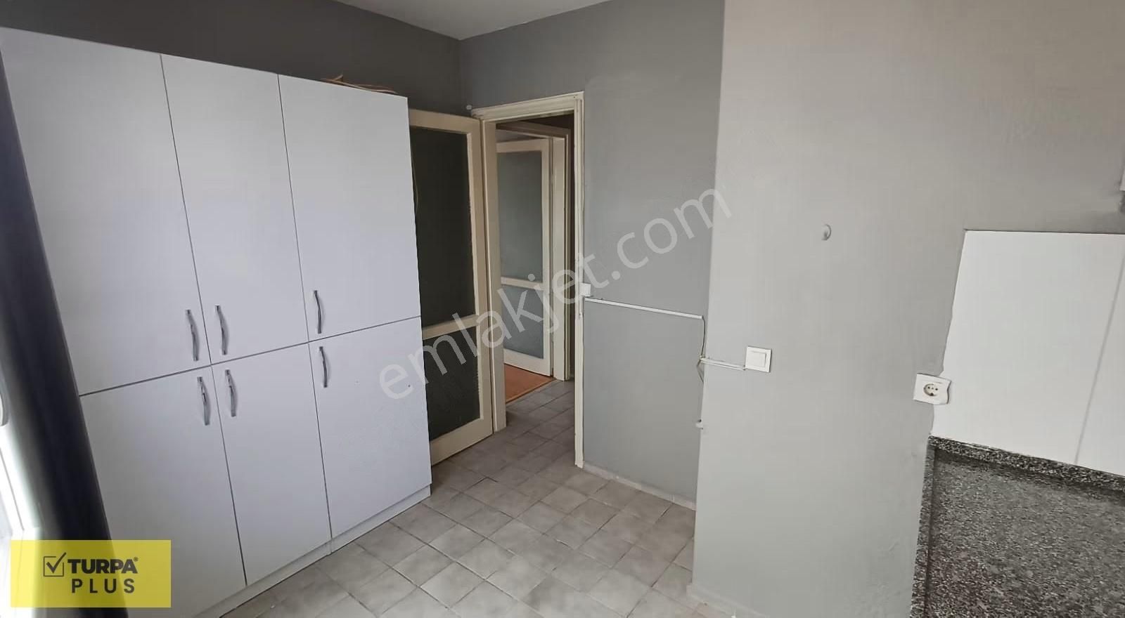 İnönü Caddesi Göztepe Metro Yakını Ferah Asansörlü Satılık Daire - Görsel 15