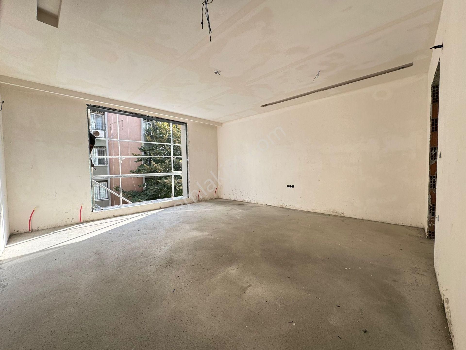 Esen Emlak'tan Zuhuratbaba Da, 3+1 Lüks Daire - Görsel 2