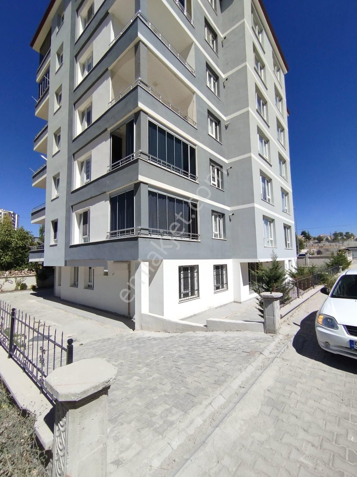 Barış Emlaktan Satılık 1+1 Daire - Görsel 2