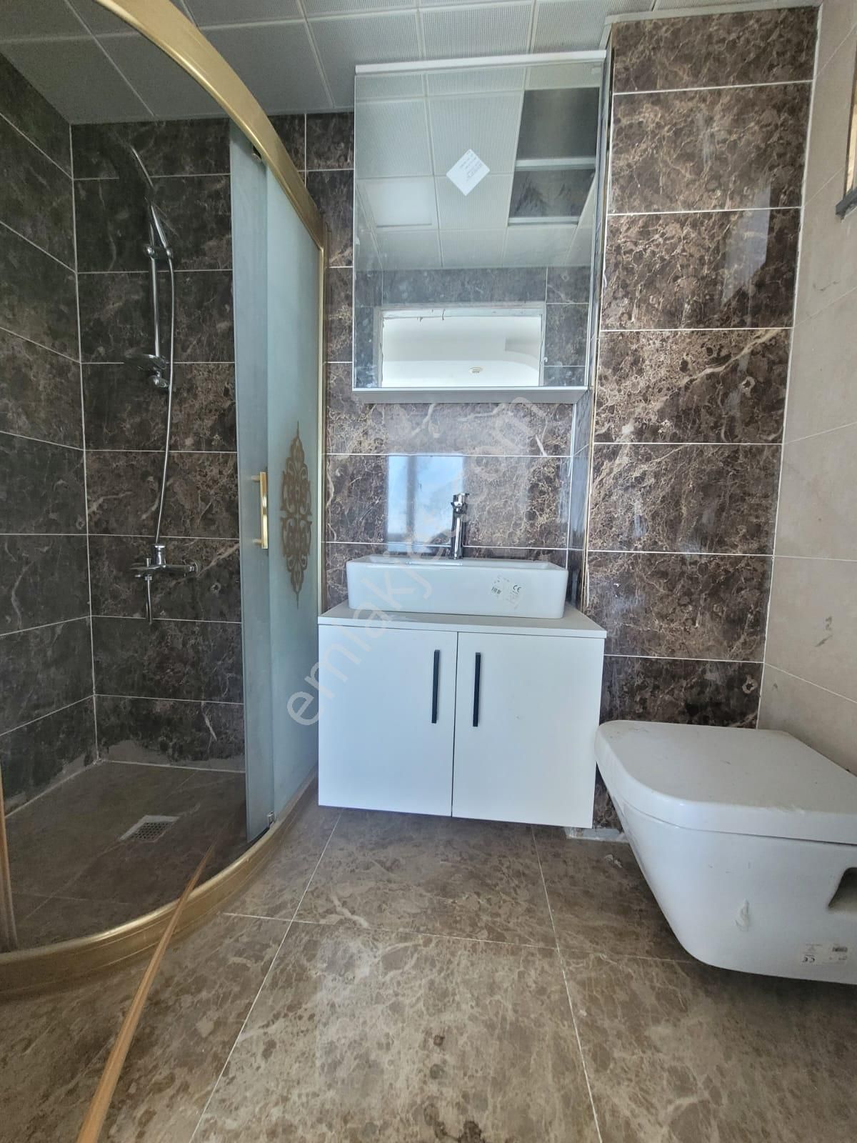 Delux'den Merkezi Konumda Panoramik Deniz Manzaralı Lux 4+1 - Görsel 17