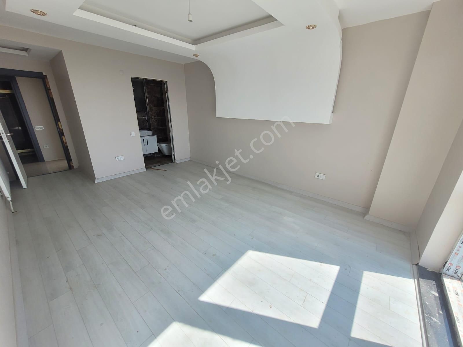 Delux'den Merkezi Konumda Panoramik Deniz Manzaralı Lux 4+1 - Görsel 14