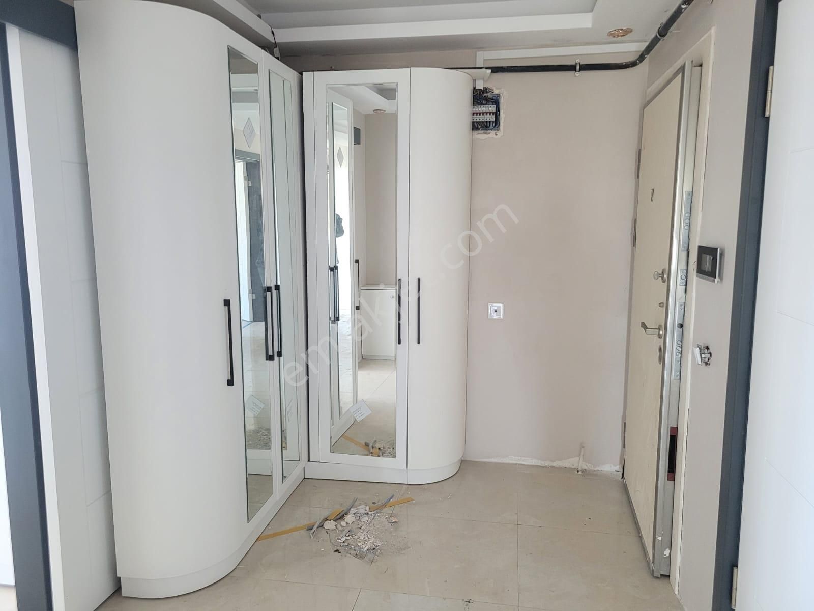 Delux'den Merkezi Konumda Panoramik Deniz Manzaralı Lux 4+1 - Görsel 32