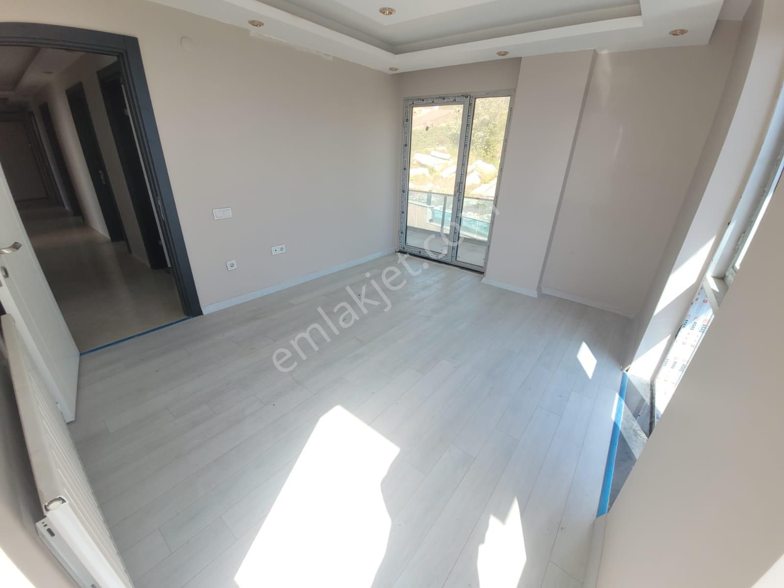 Delux'den Merkezi Konumda Panoramik Deniz Manzaralı Lux 4+1 - Görsel 23