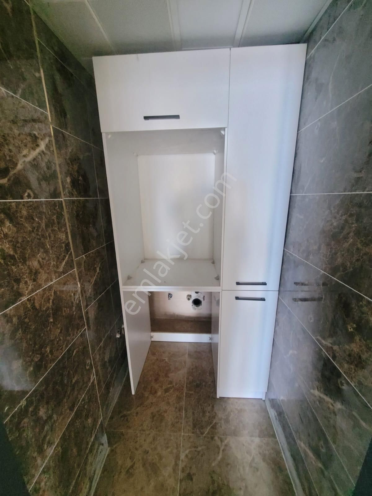 Delux'den Merkezi Konumda Panoramik Deniz Manzaralı Lux 4+1 - Görsel 31
