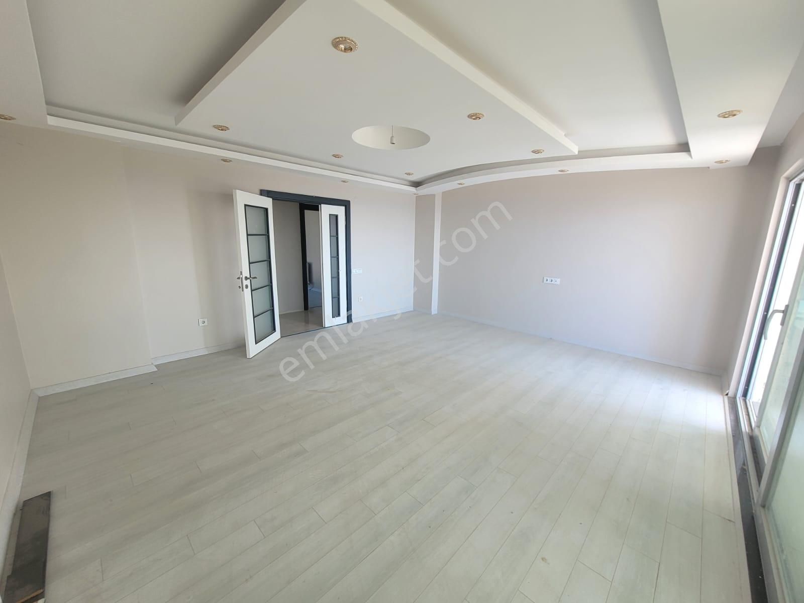 Delux'den Merkezi Konumda Panoramik Deniz Manzaralı Lux 4+1 - Görsel 5