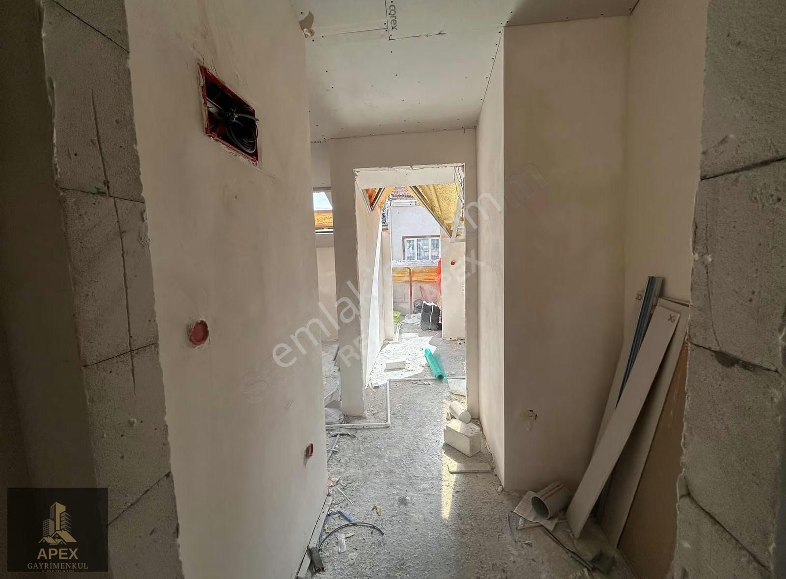 Beşiktaş'ta Denize Yürüme Mesafesinde 1+1 Sıfır Daire - Görsel 12