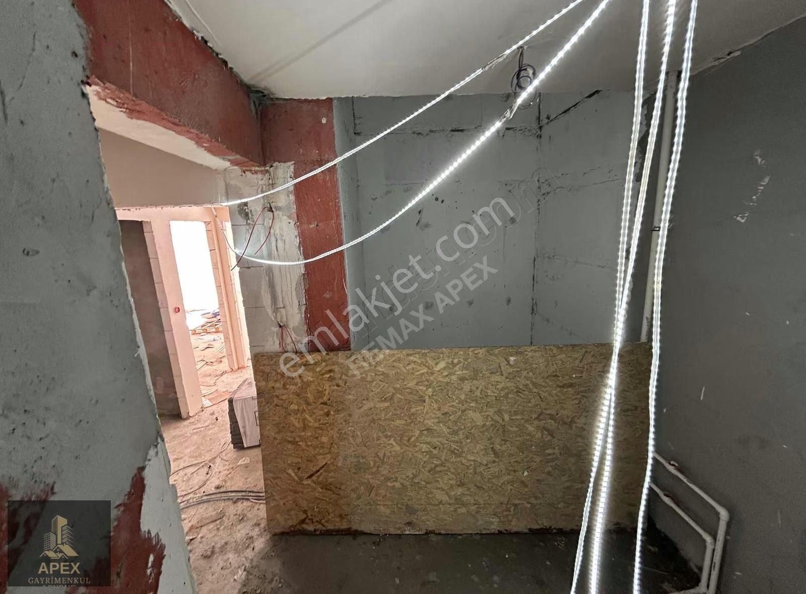 Beşiktaş'ta Denize Yürüme Mesafesinde 1+1 Sıfır Daire - Görsel 5