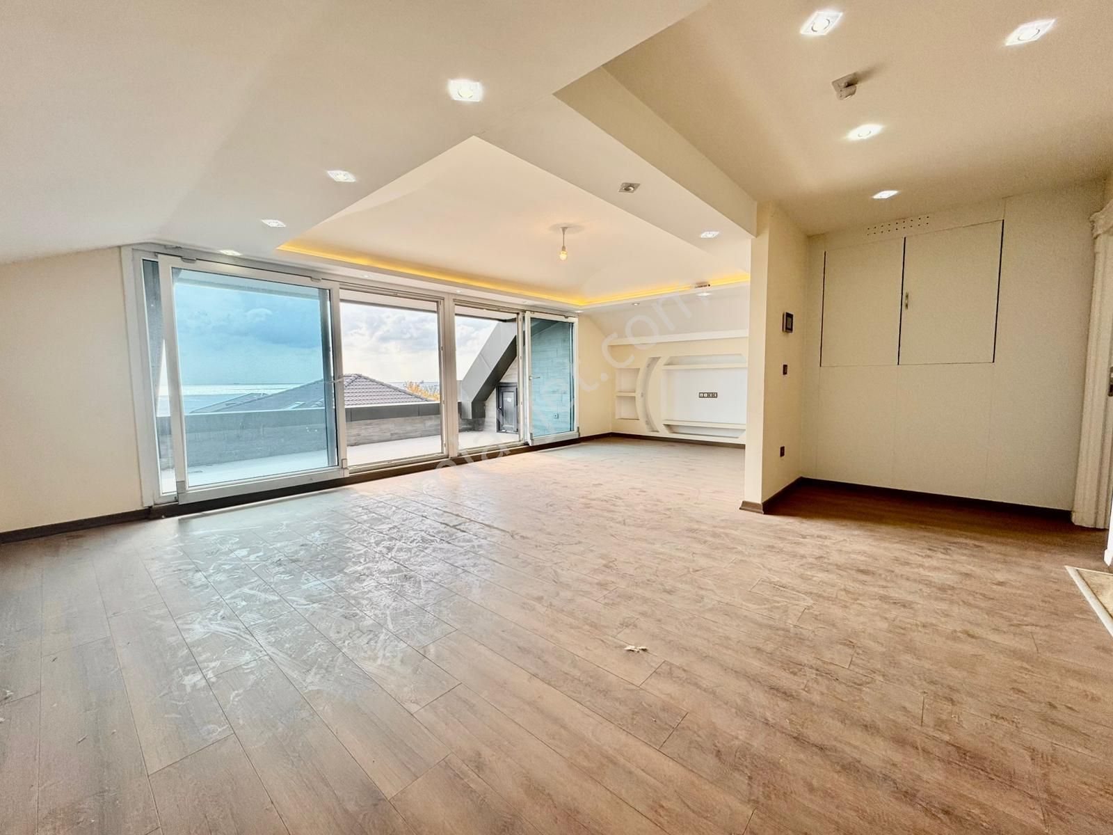 Pegaas'tan Satılık Deniz Manzaralı Müstakil Havuzlu 7+2 Villa - Görsel 25