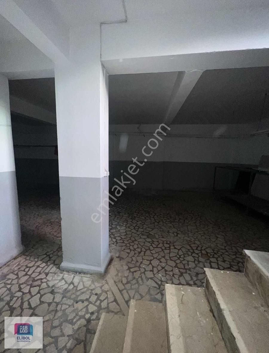 Kiralık 250m Tek Parça Dükkan - Görsel 9