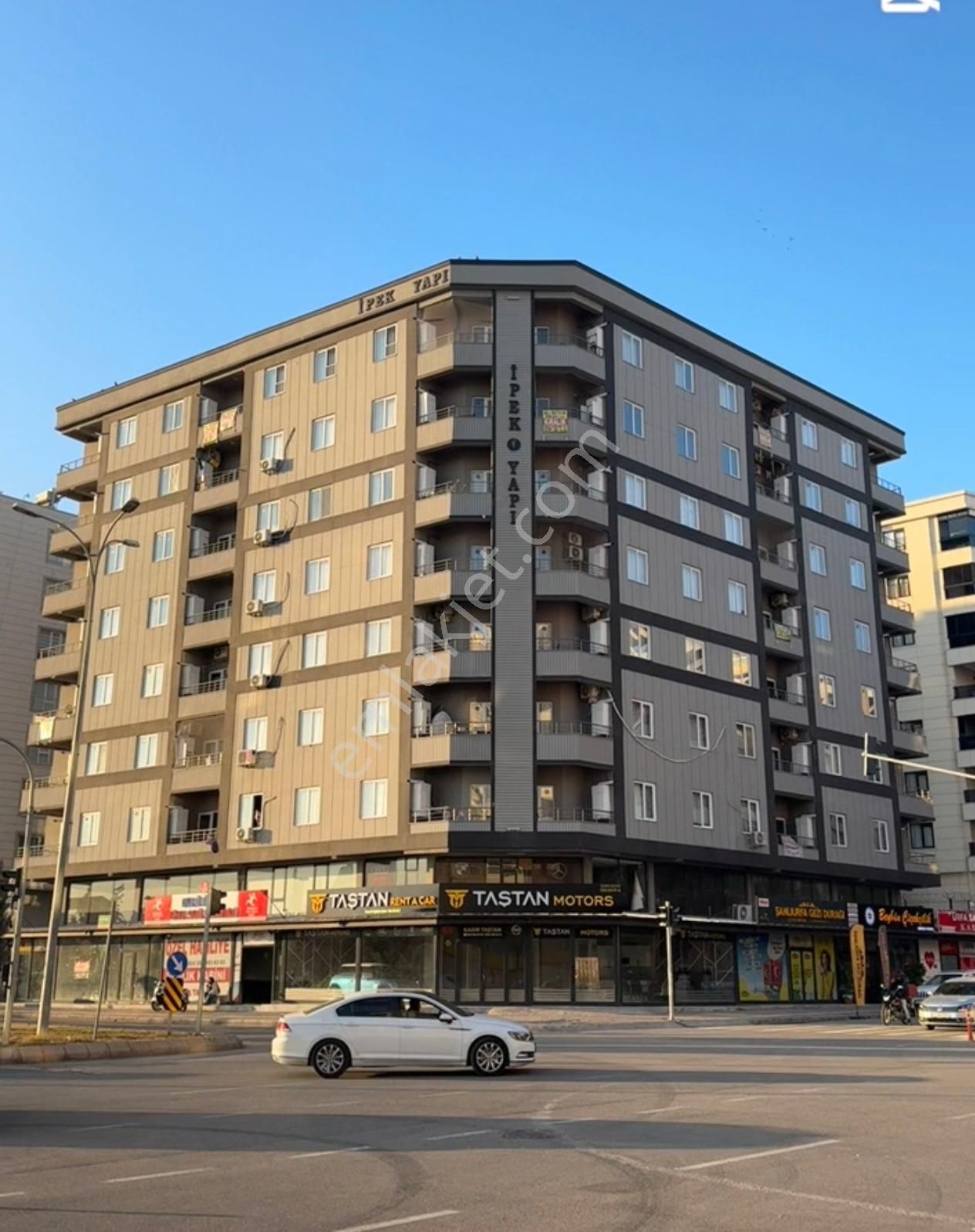 Karşıyaka Mahallesinde Kiralık 1+1 Eşyasız - Görsel 4