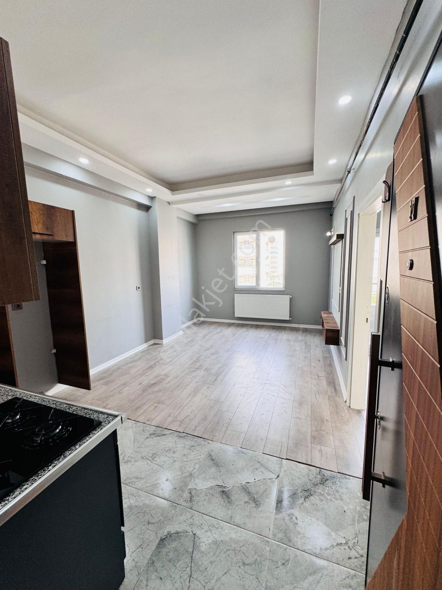 Karşıyaka Mahallesinde Kiralık 1+1 Eşyasız - Görsel 3