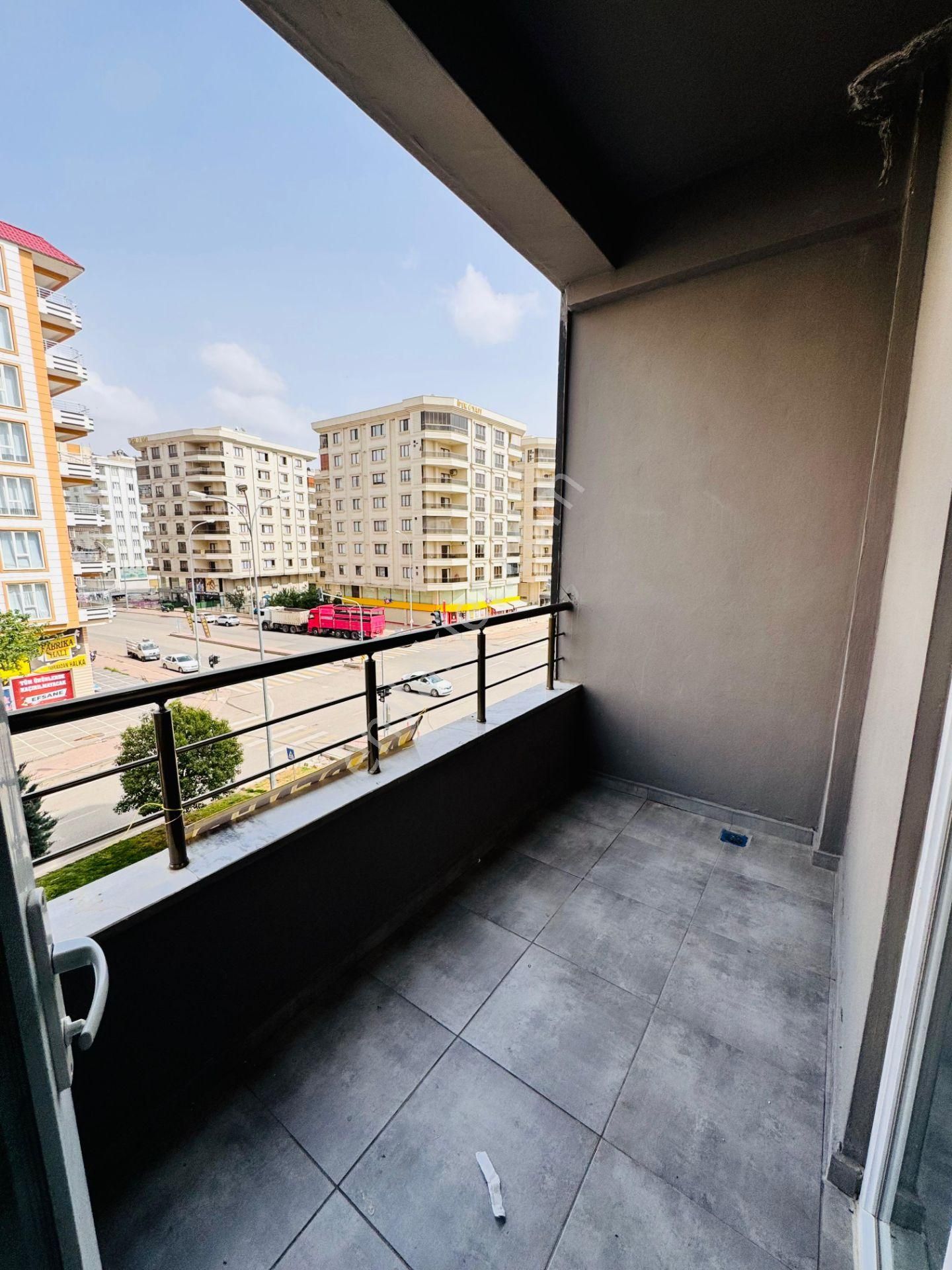 Karşıyaka Mahallesinde Kiralık 1+1 Eşyasız - Görsel 6