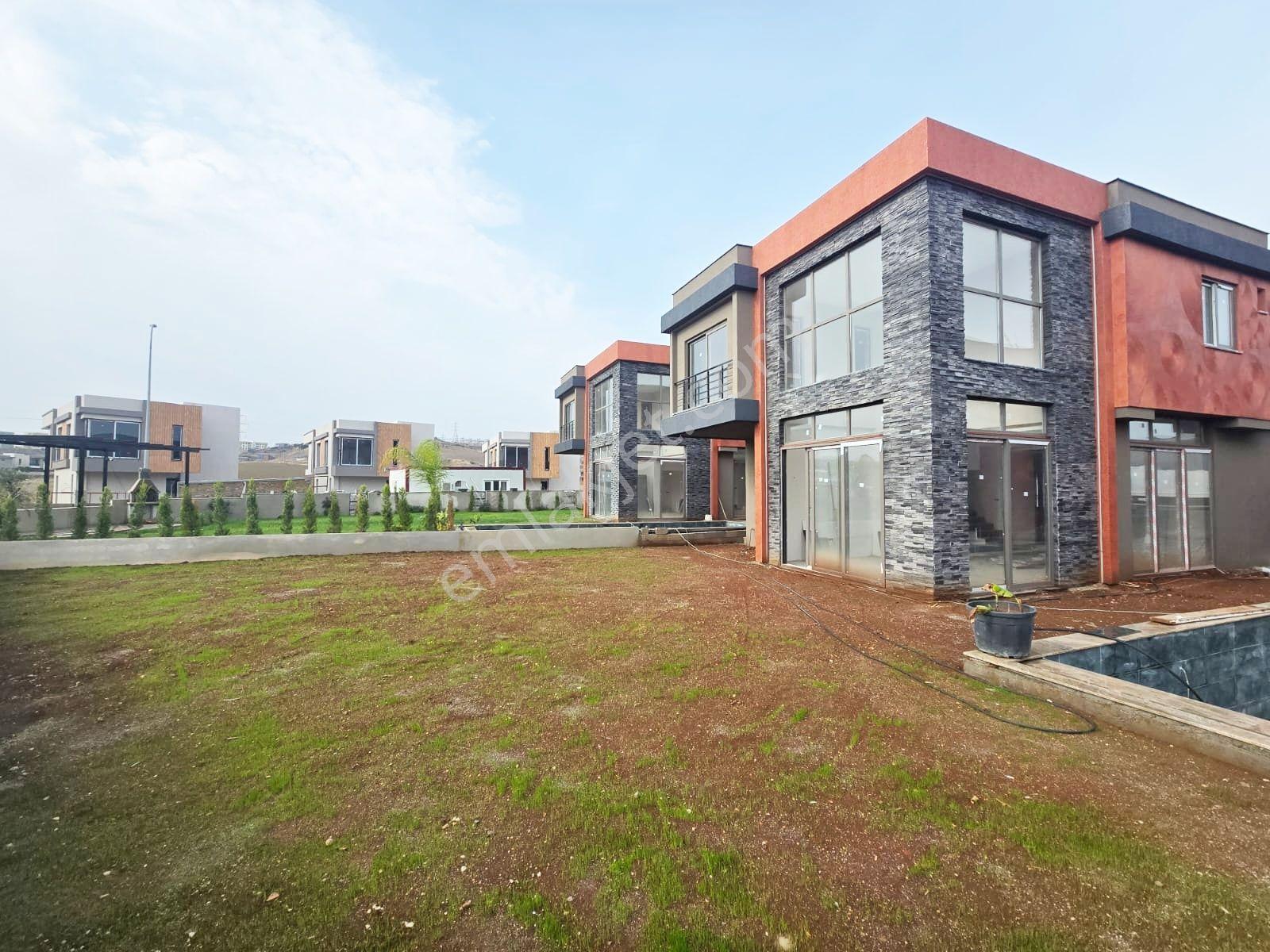 Kabasakal'da 530 M2 Arsalı Site İçi Bağımsız Bireysel Yüzme Havuzlu K. Mutfaklı Akıllı Ev Sistemli - Görsel 22