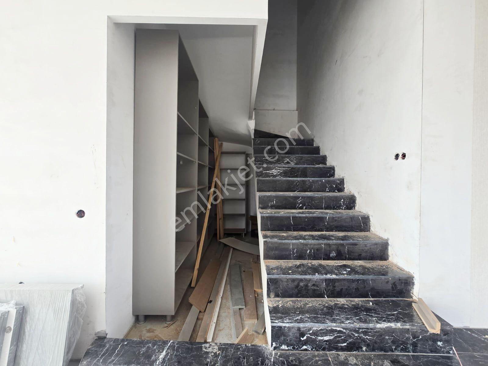Kabasakal'da 530 M2 Arsalı Site İçi Bağımsız Bireysel Yüzme Havuzlu K. Mutfaklı Akıllı Ev Sistemli - Görsel 6