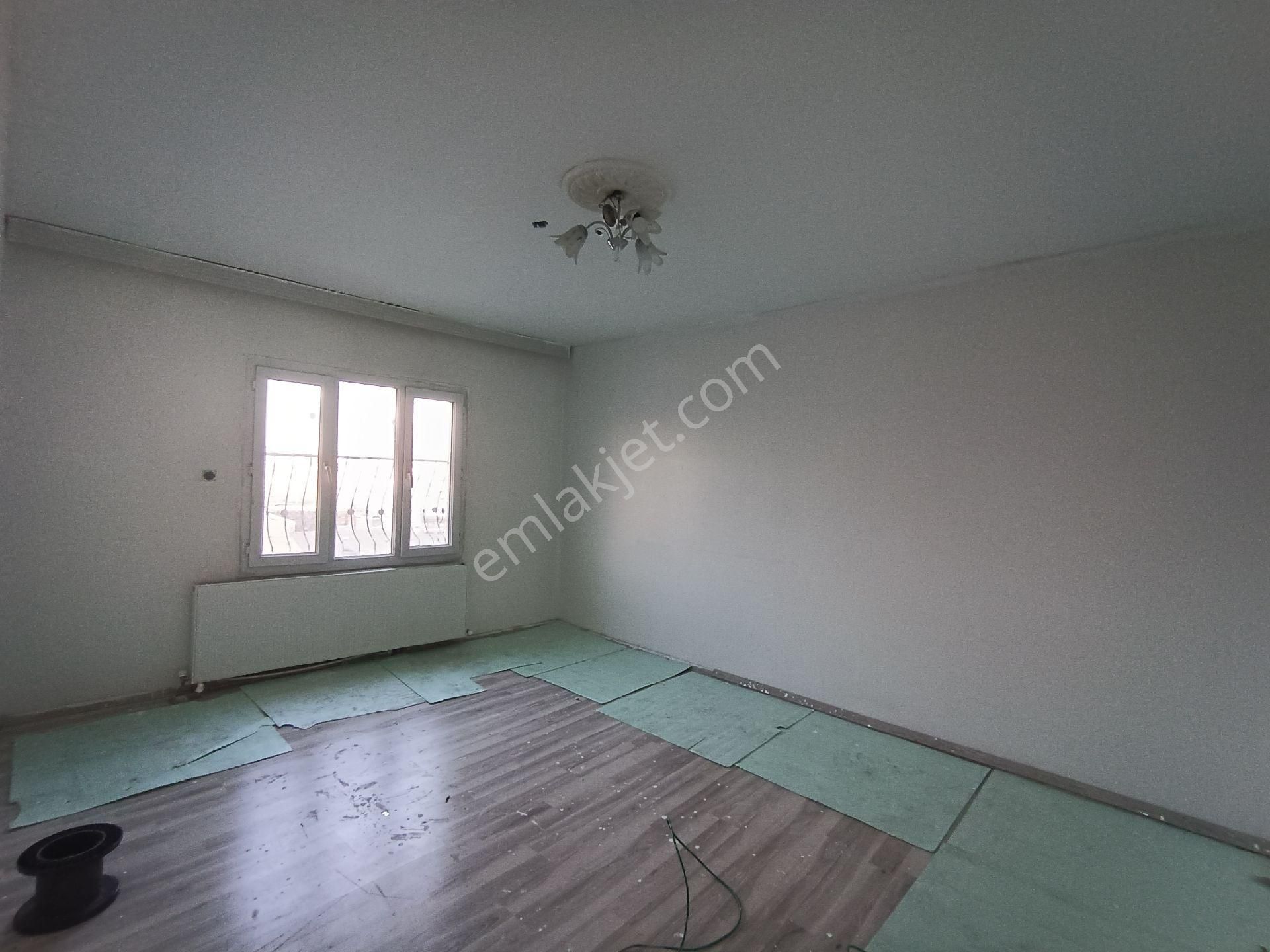 Seç Emlak'tan Satılık Ana Cadde Üzerinde Doğalgazlı Köşebaşı - Görsel 3