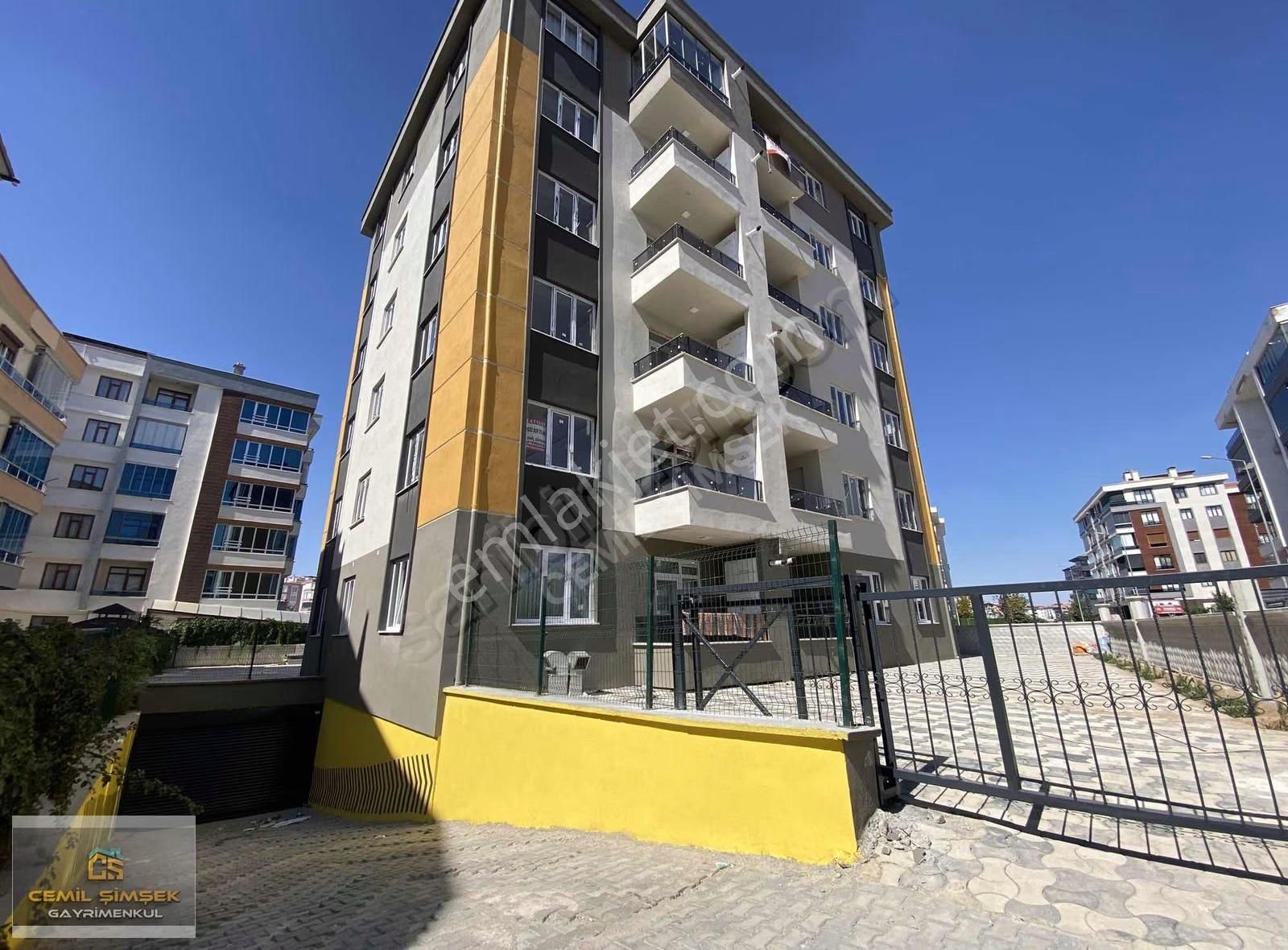 Cemil Şimşek'ten Küçük Kumköprüde Sıfır Satılık Arakat 3+1 - Görsel 9