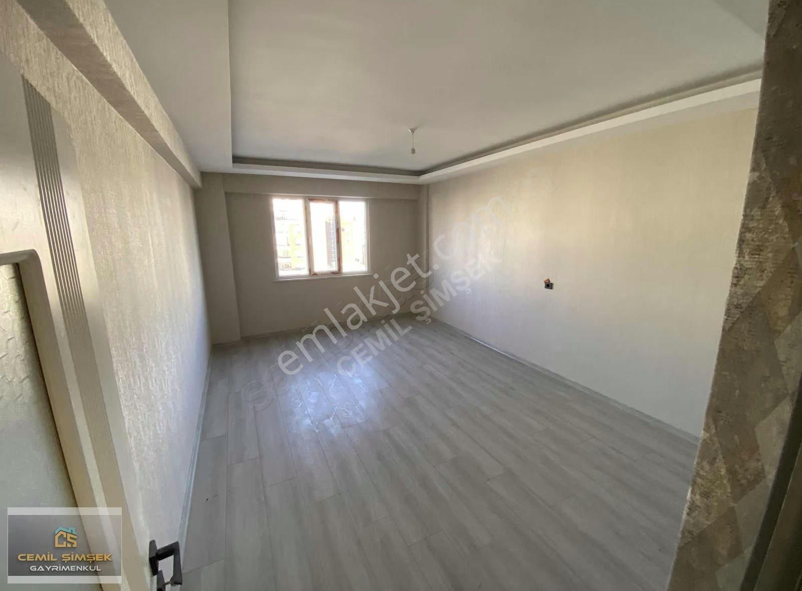 Cemil Şimşek'ten Küçük Kumköprüde Sıfır Satılık Arakat 3+1 - Görsel 8