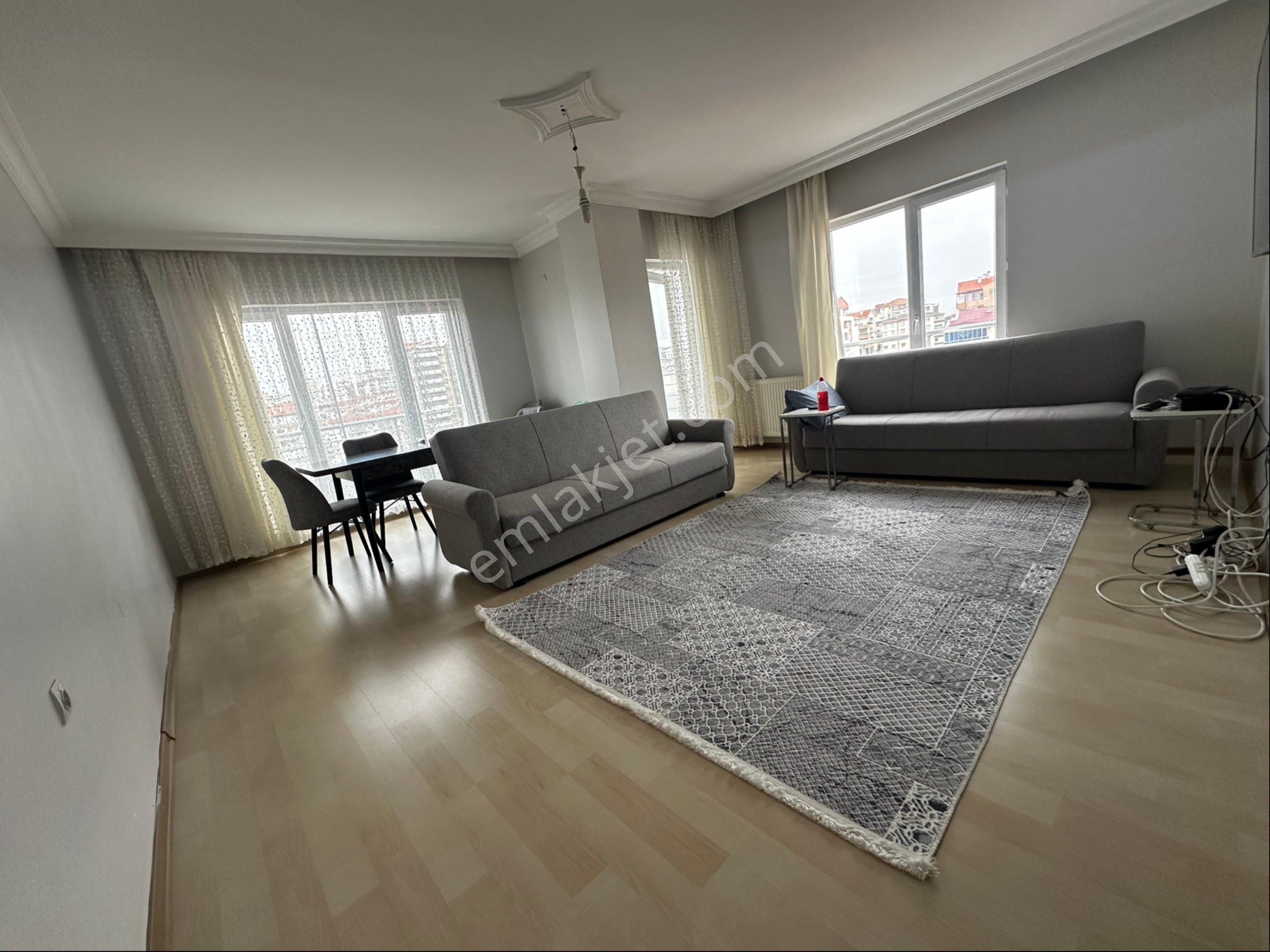 Ankara Mamak Cengizhan’da 3.5+1 Satılık Lüks Daire Yemek Odalı