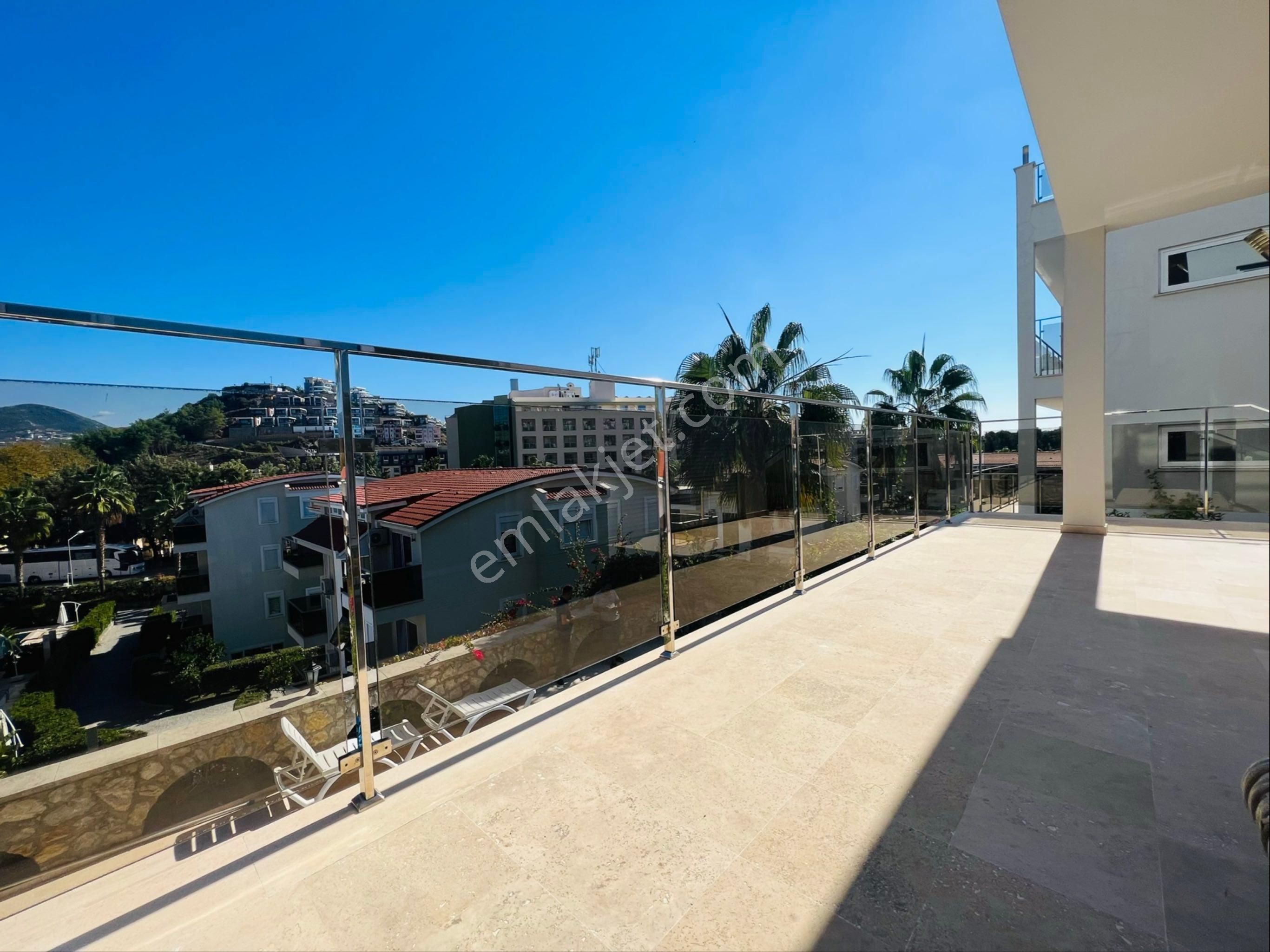 Konaklıda Sahile 300 Mt Müstakil Havuzlu 3+1 Tripleks Villa - Görsel 3