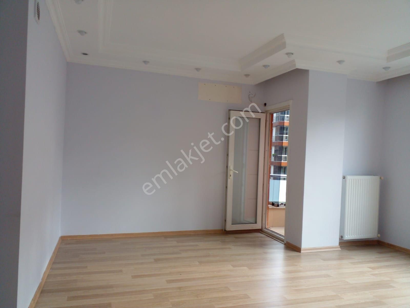 Adnan Kahveci Mahallesi Nde Satılık 2 + 1 Site İçi