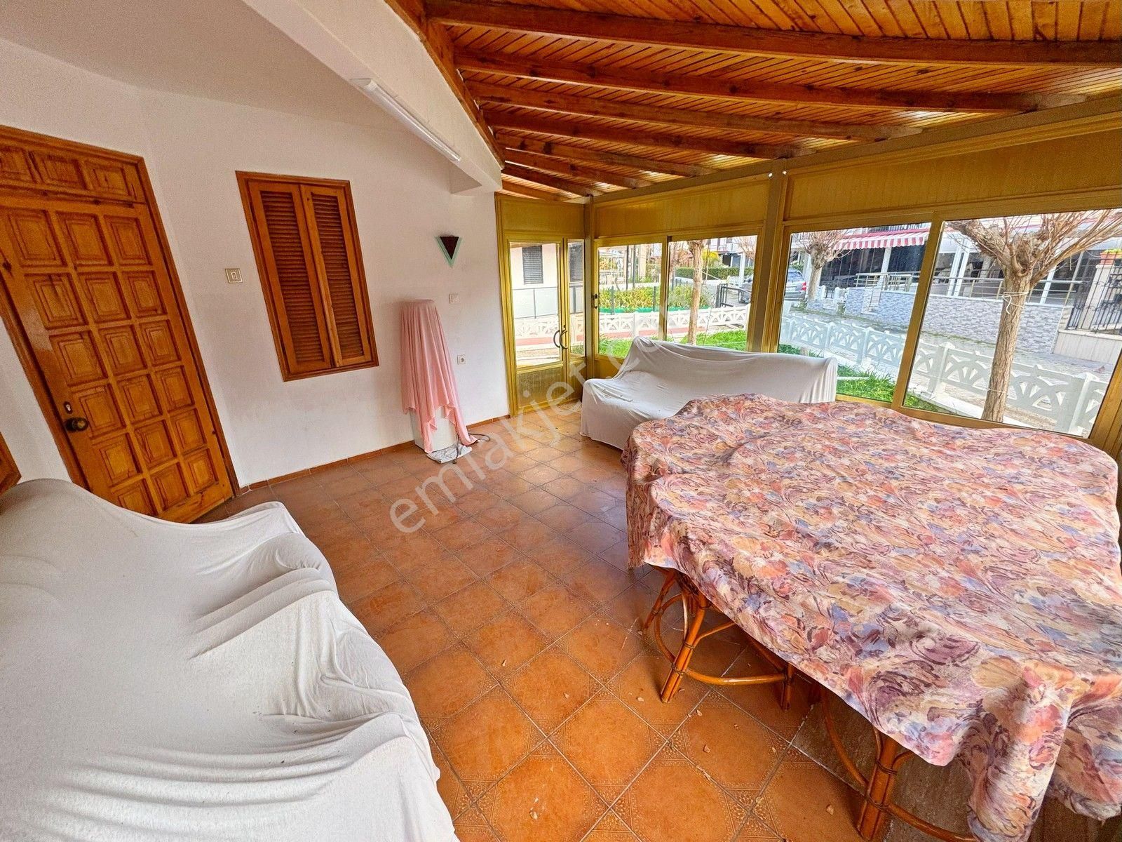 Kuşadası Davutlarda Denize 70 Metre 3+1 Bahçeli Yazlık - Görsel 11