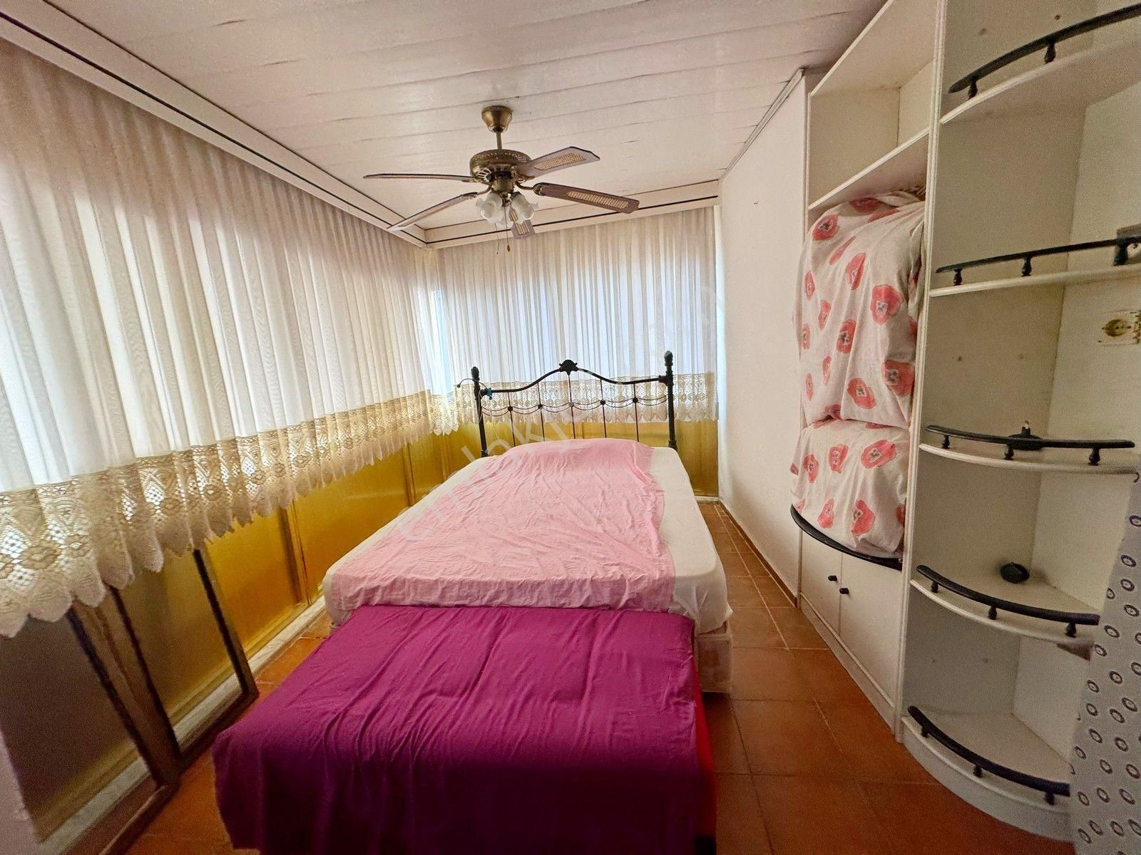 Kuşadası Davutlarda Denize 70 Metre 3+1 Bahçeli Yazlık - Görsel 15