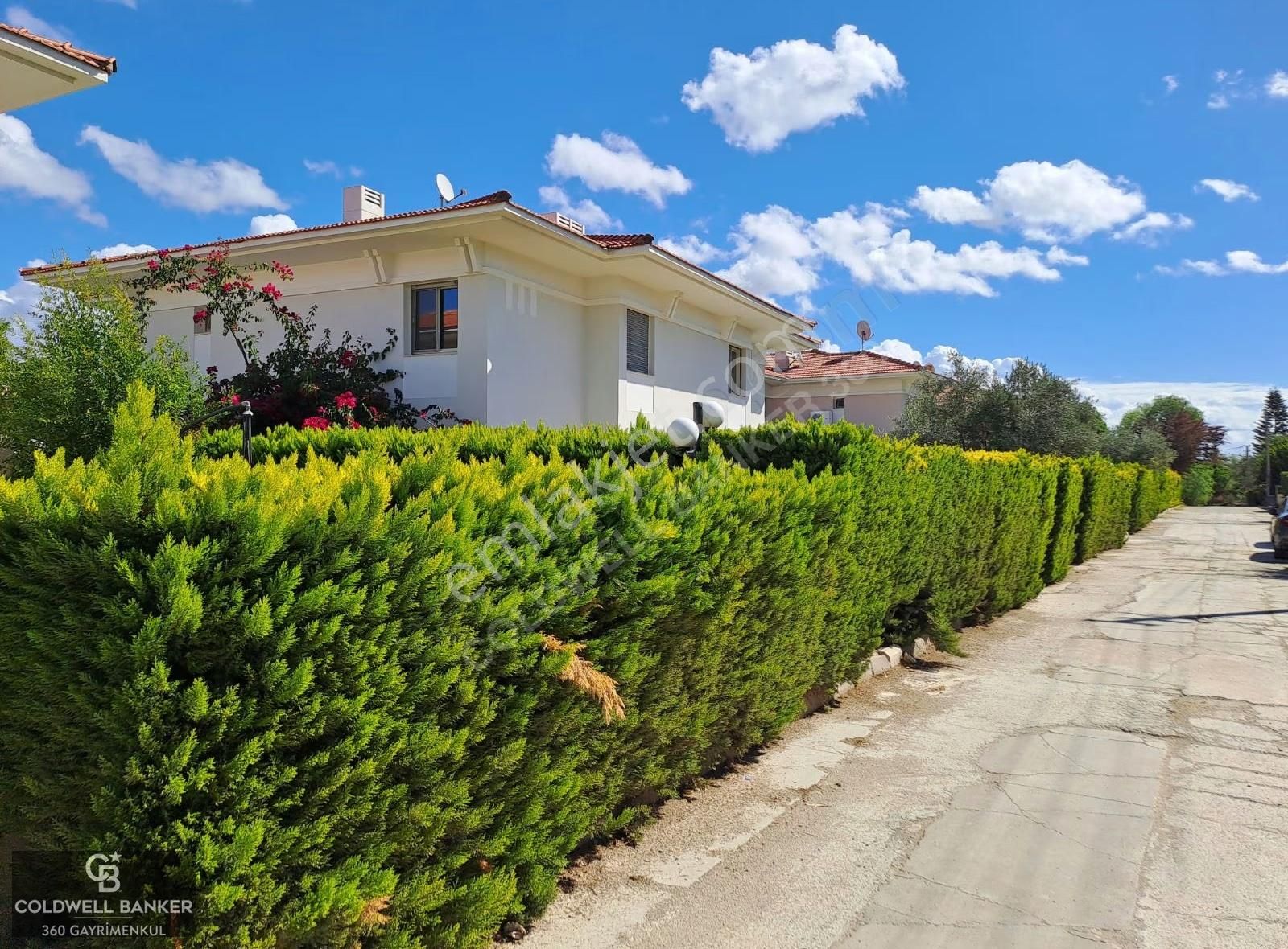 Çeşme Altınyunus Denize 400 M Yüzme Havuzlu Sitede Satılık Villa - Görsel 19