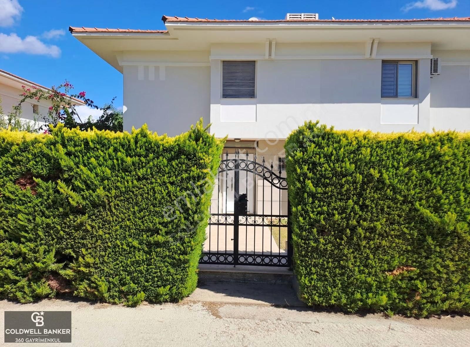 Çeşme Altınyunus Denize 400 M Yüzme Havuzlu Sitede Satılık Villa - Görsel 10