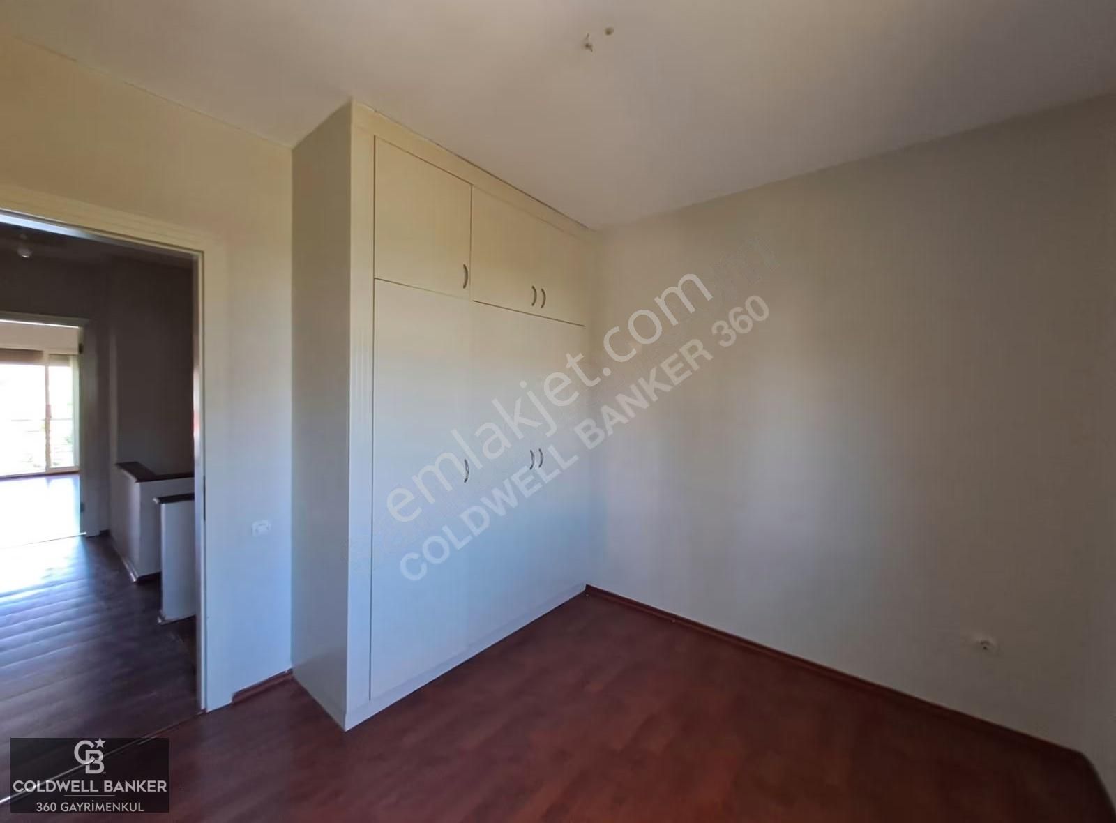 Çeşme Altınyunus Denize 400 M Yüzme Havuzlu Sitede Satılık Villa - Görsel 4