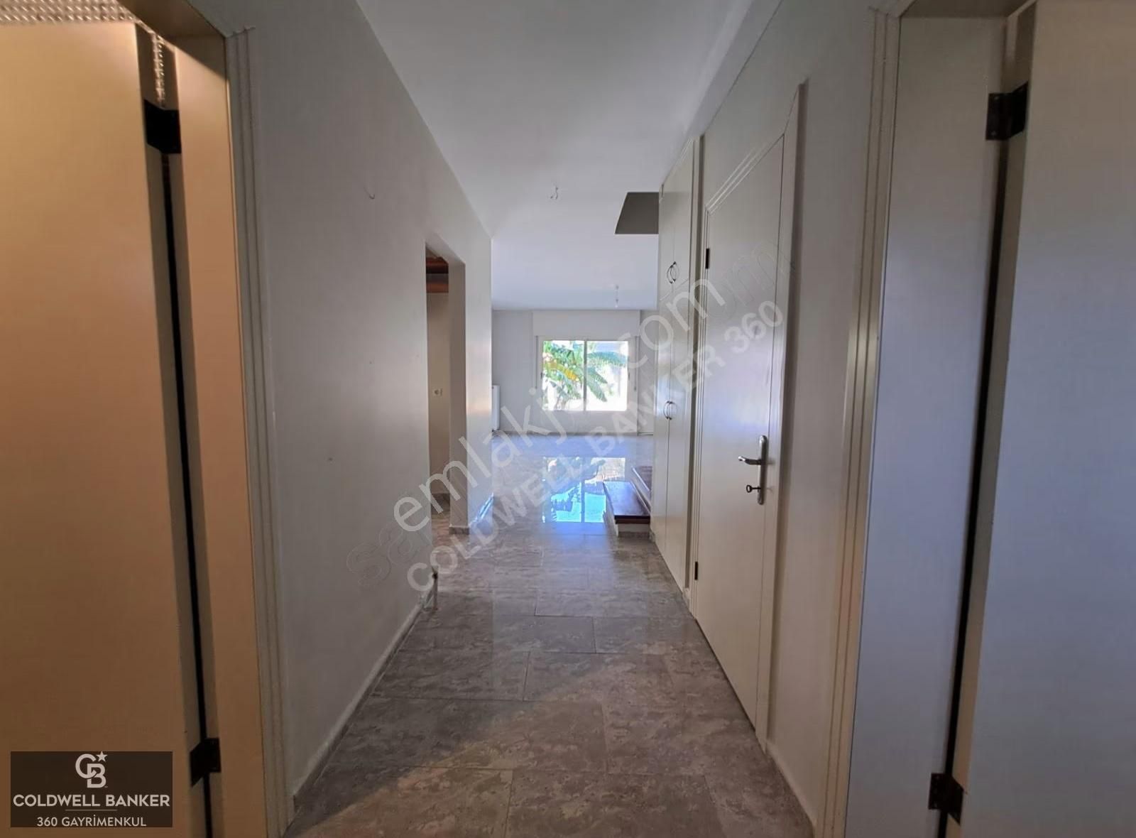 Çeşme Altınyunus Denize 400 M Yüzme Havuzlu Sitede Satılık Villa - Görsel 34