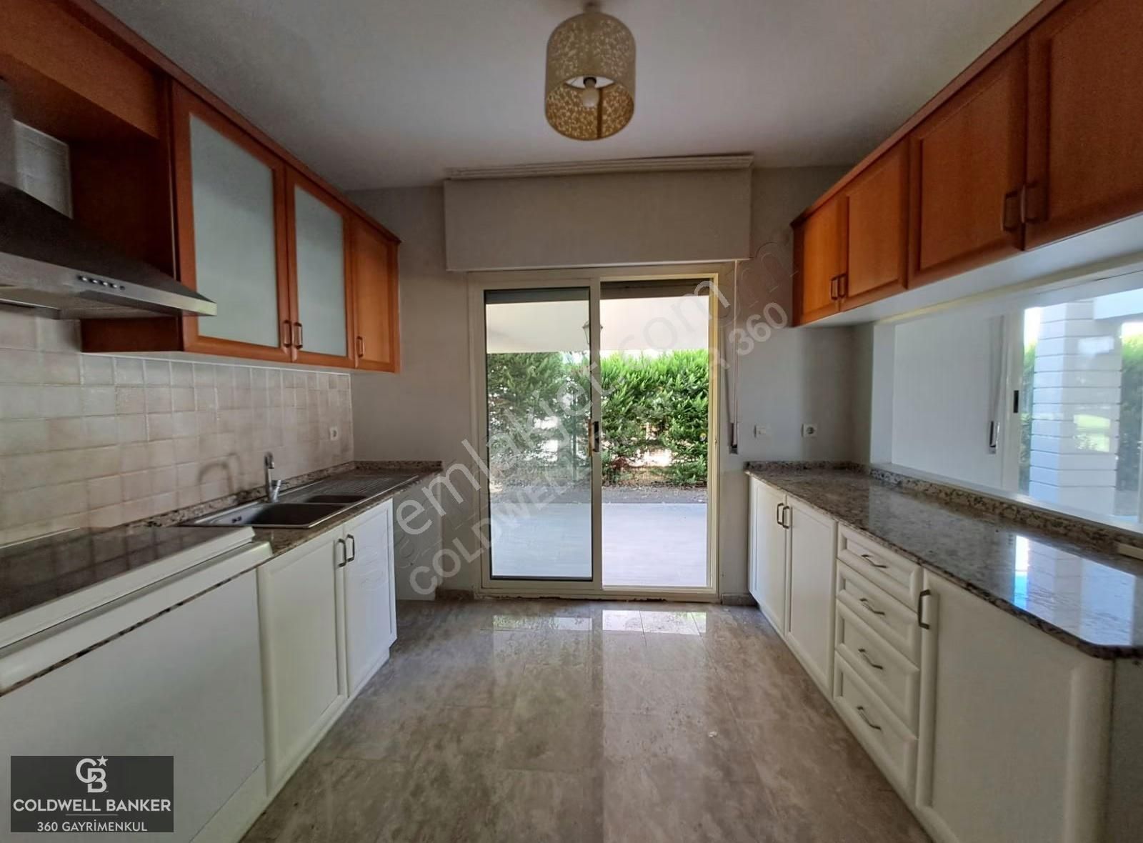 Çeşme Altınyunus Denize 400 M Yüzme Havuzlu Sitede Satılık Villa - Görsel 8