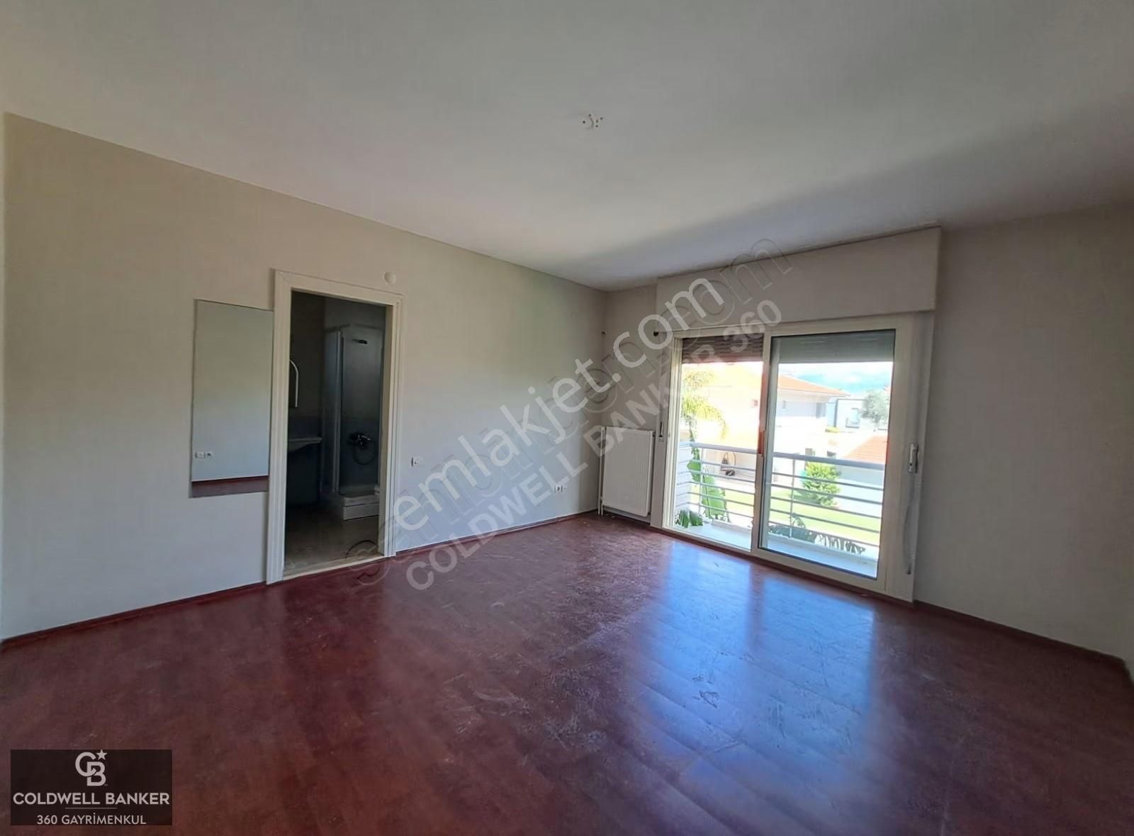 Çeşme Altınyunus Denize 400 M Yüzme Havuzlu Sitede Satılık Villa - Görsel 9