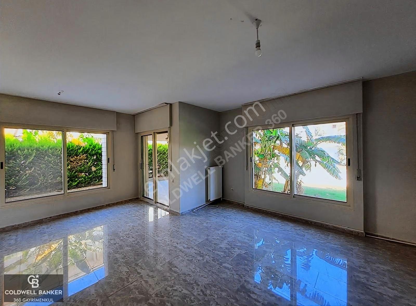 Çeşme Altınyunus Denize 400 M Yüzme Havuzlu Sitede Satılık Villa - Görsel 15