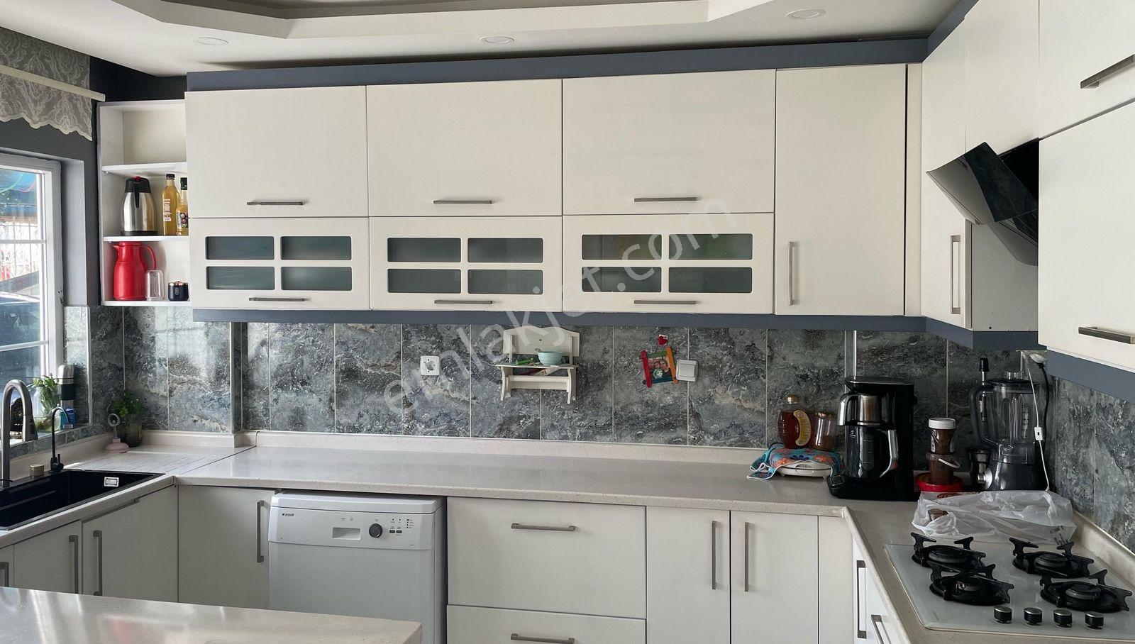Akyurtta İçi Ful+ful Yapılı Özel Mimarili Geniş 5+1 Villa !!!!!! - Görsel 20