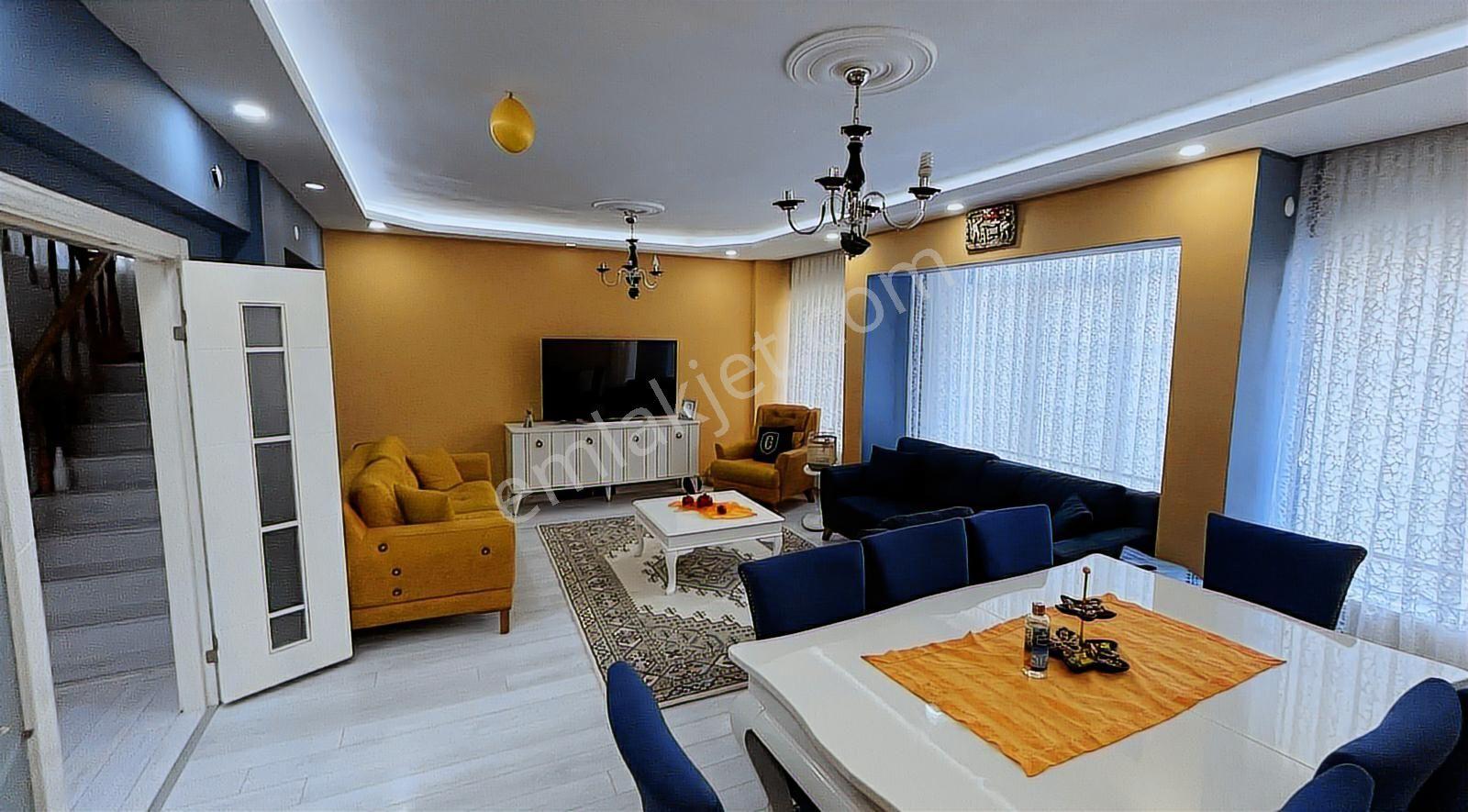 Akyurtta İçi Ful+ful Yapılı Özel Mimarili Geniş 5+1 Villa !!!!!! - Görsel 8